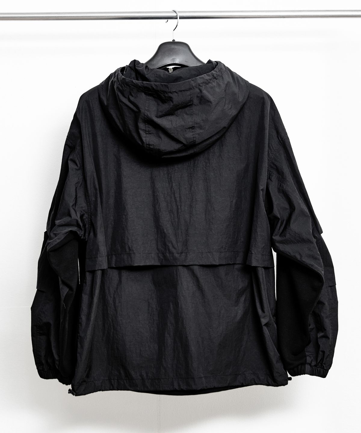 밀리밀리언(MILLIMILLION) SANDSTONE HYBRID HOODIE T19 - Black
