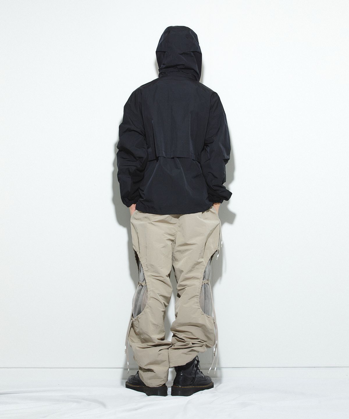 밀리밀리언(MILLIMILLION) SANDSTONE HYBRID HOODIE T19 - Black