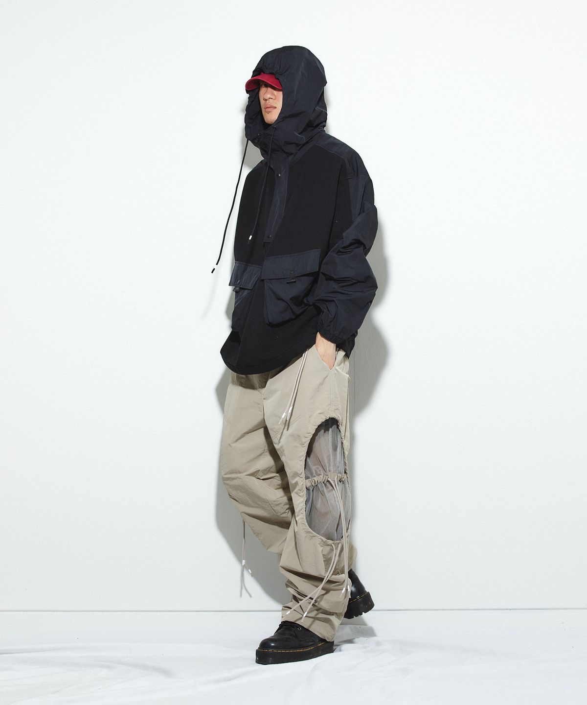 밀리밀리언(MILLIMILLION) SANDSTONE HYBRID HOODIE T19 - Black