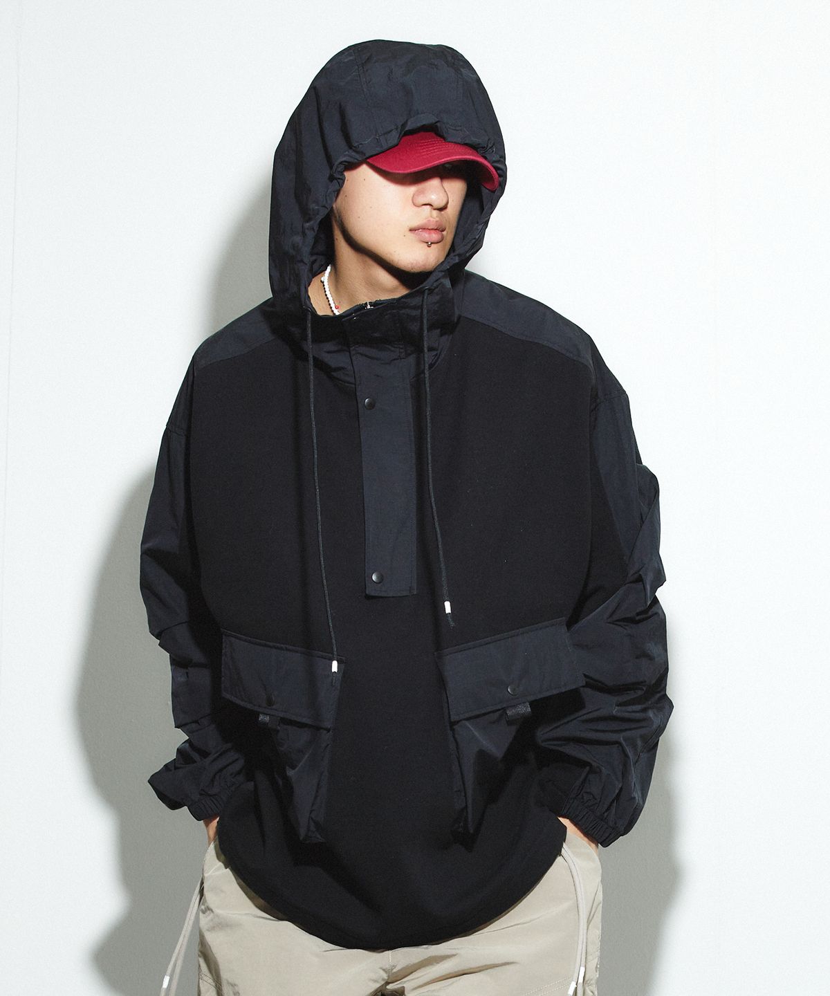 밀리밀리언(MILLIMILLION) SANDSTONE HYBRID HOODIE T19 - Black