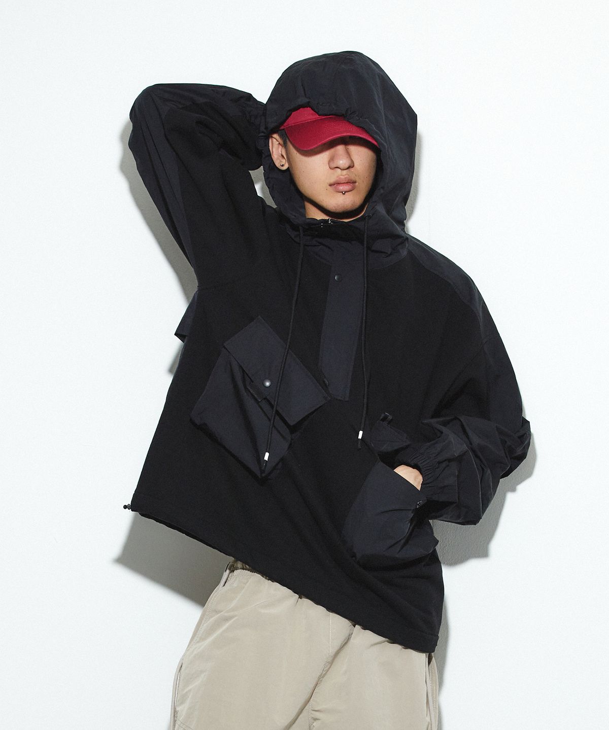 밀리밀리언(MILLIMILLION) SANDSTONE HYBRID HOODIE T19 - Black