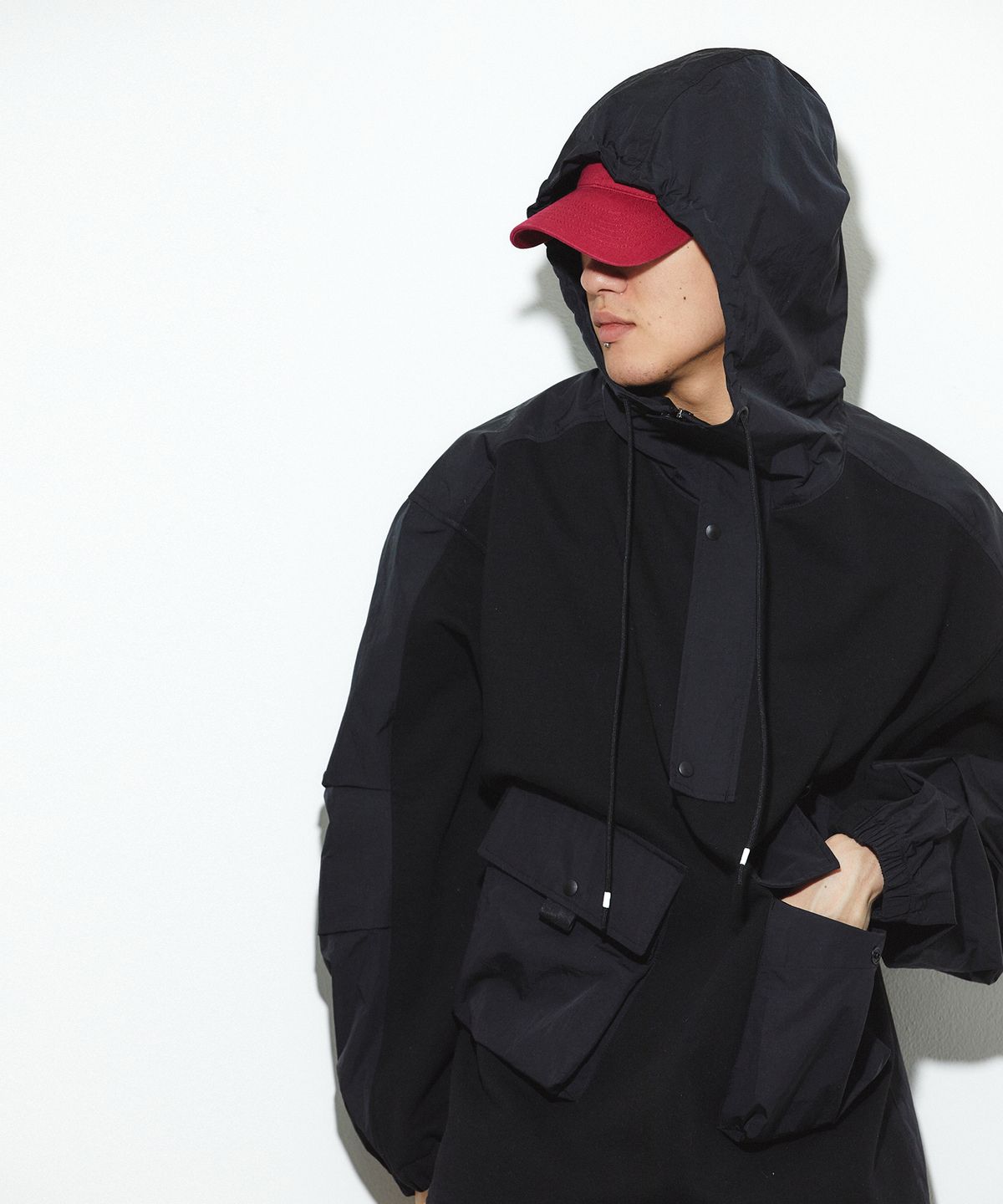 밀리밀리언(MILLIMILLION) SANDSTONE HYBRID HOODIE T19 - Black
