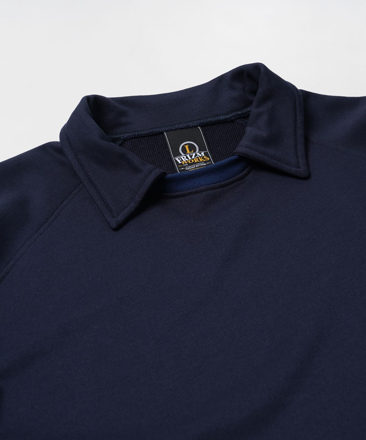 프리즘웍스(FRIZMWORKS) COLLAR LAYERED SWEATSHIRT _ NAVY