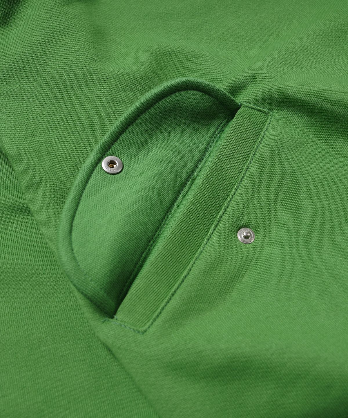 프리즘웍스(FRIZMWORKS) BANDING SNAP SWEATSHIRT _ GREEN