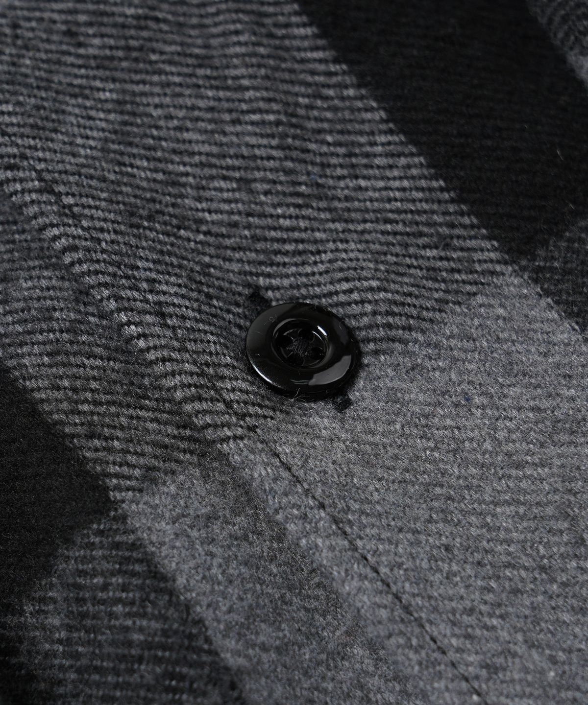 프리즘웍스(FRIZMWORKS) BUFFALO CHECK SHIRT JACKET _ BLACK