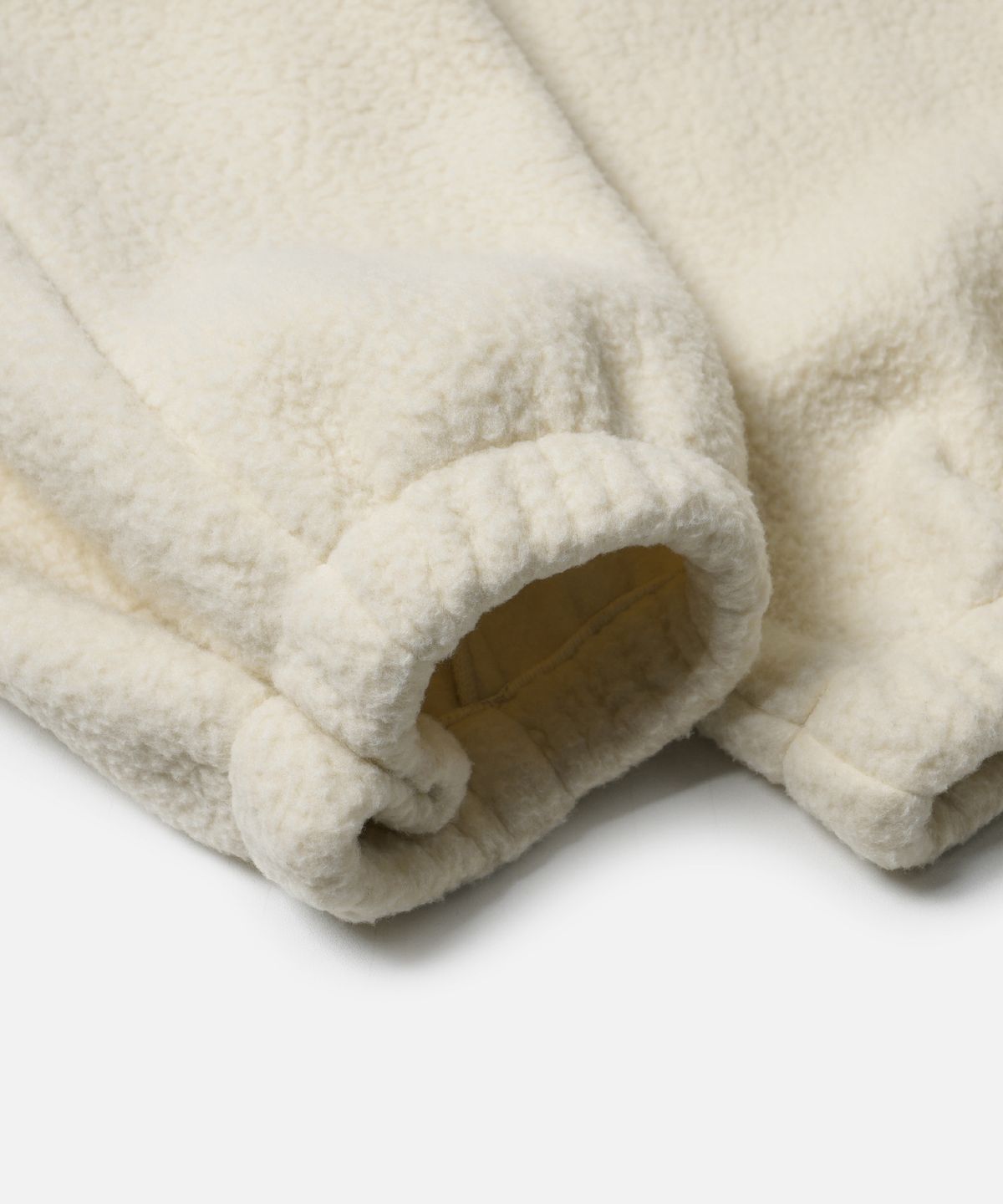 프리즘웍스(FRIZMWORKS) GRIZZLY FLEECE PANTS 002 _ CREAM