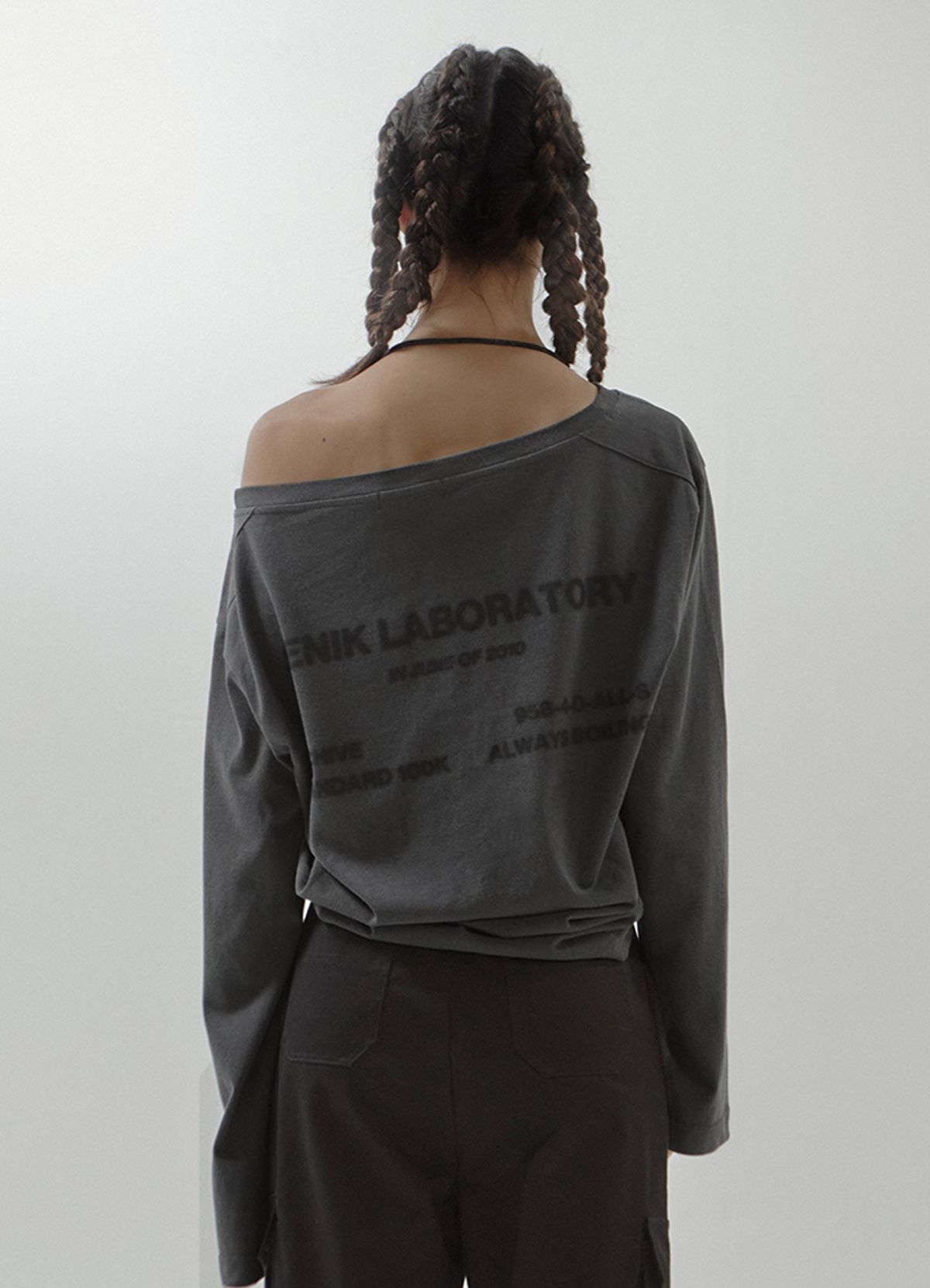 세니크(SENIK) Champs string long sleeve - Charcoal