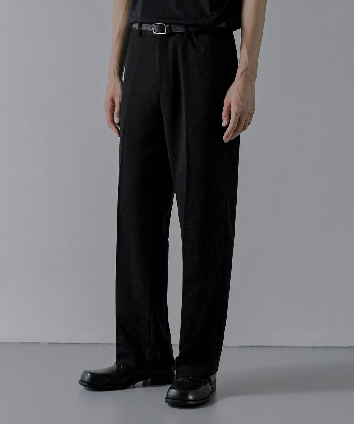 브랜디드(BRANDED) 203 SOLID SILHOUETTE WIDE PANTS [BLACK]