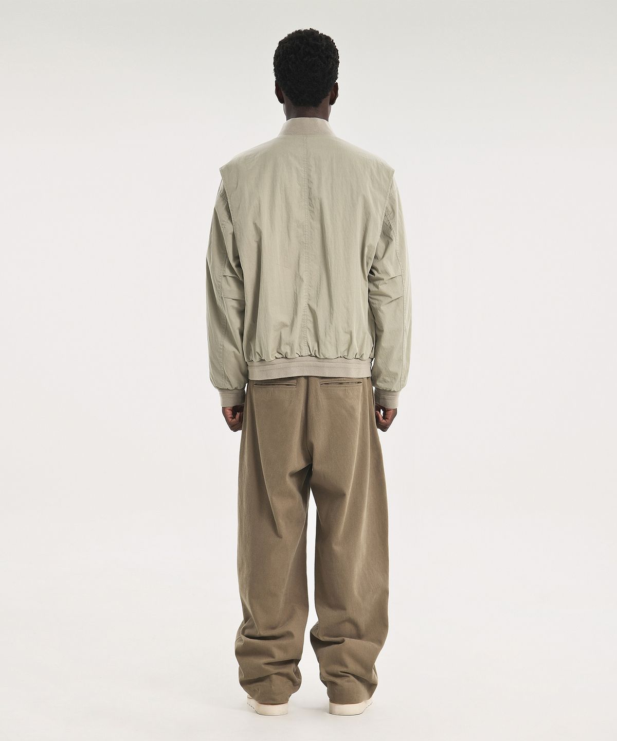 브라운야드(BROWNYARD) MA-1, 스톤