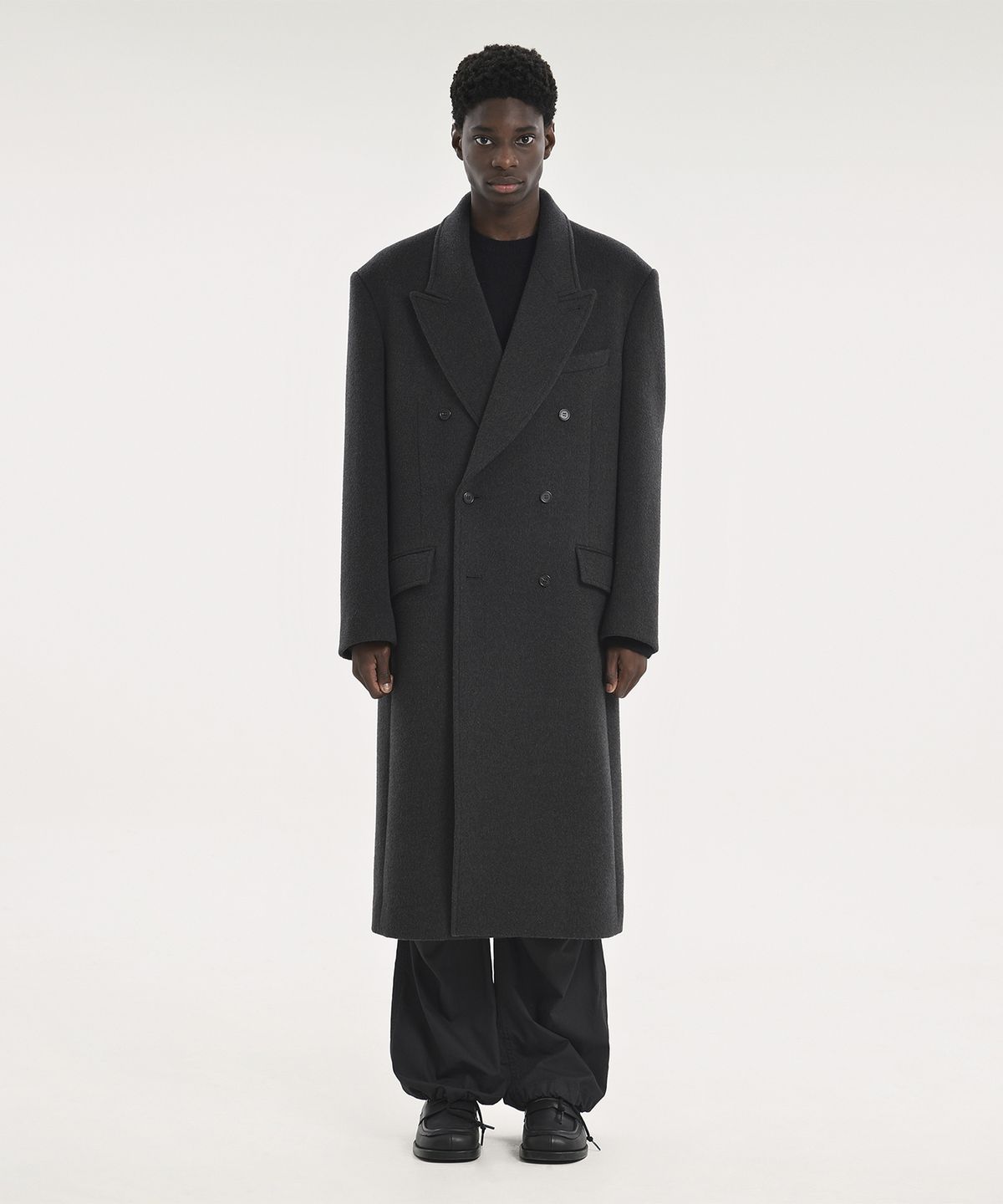 브라운야드(BROWNYARD) 23FW 더블 브레스티드 코트, 차콜