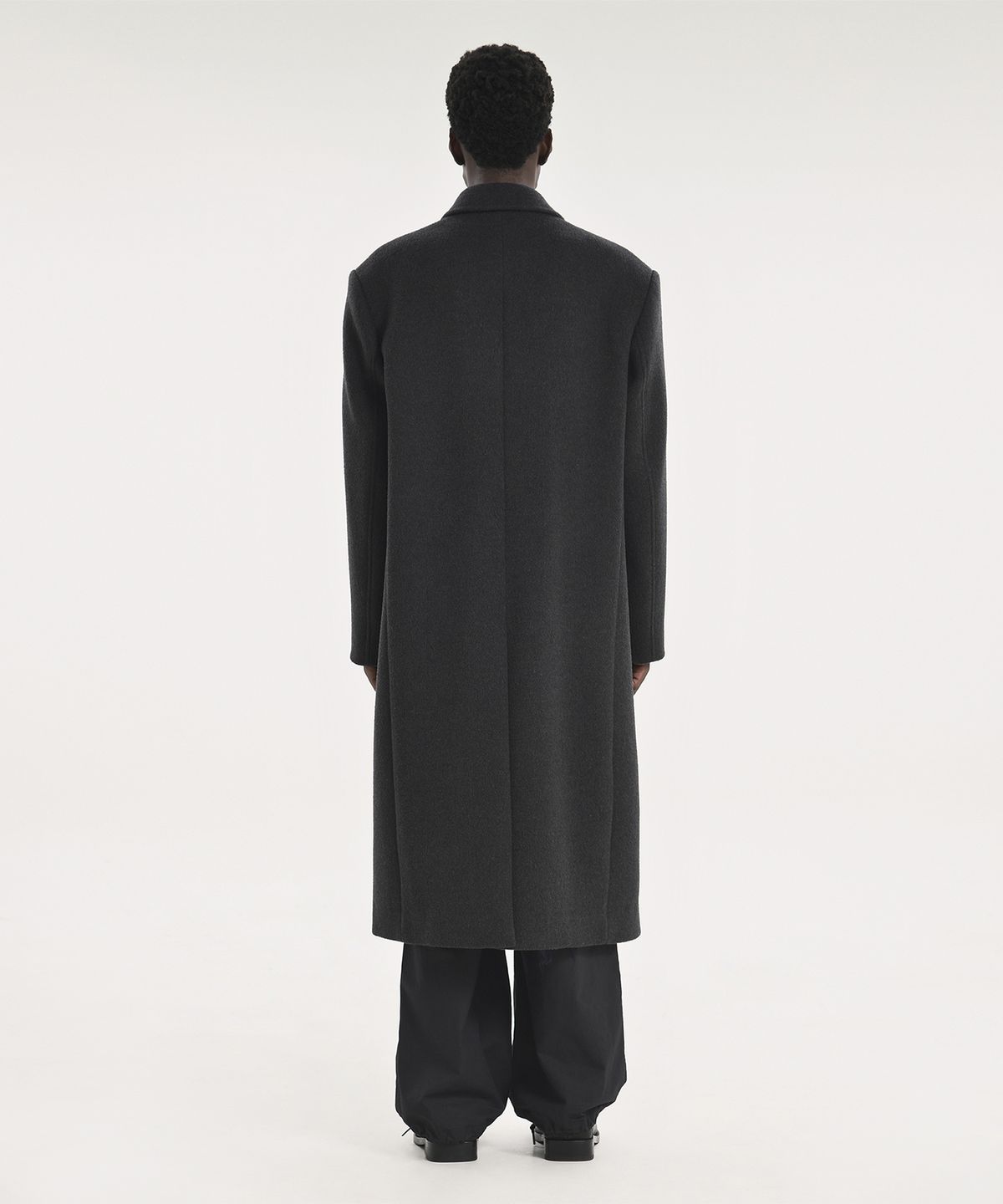 브라운야드(BROWNYARD) 23FW 더블 브레스티드 코트, 차콜