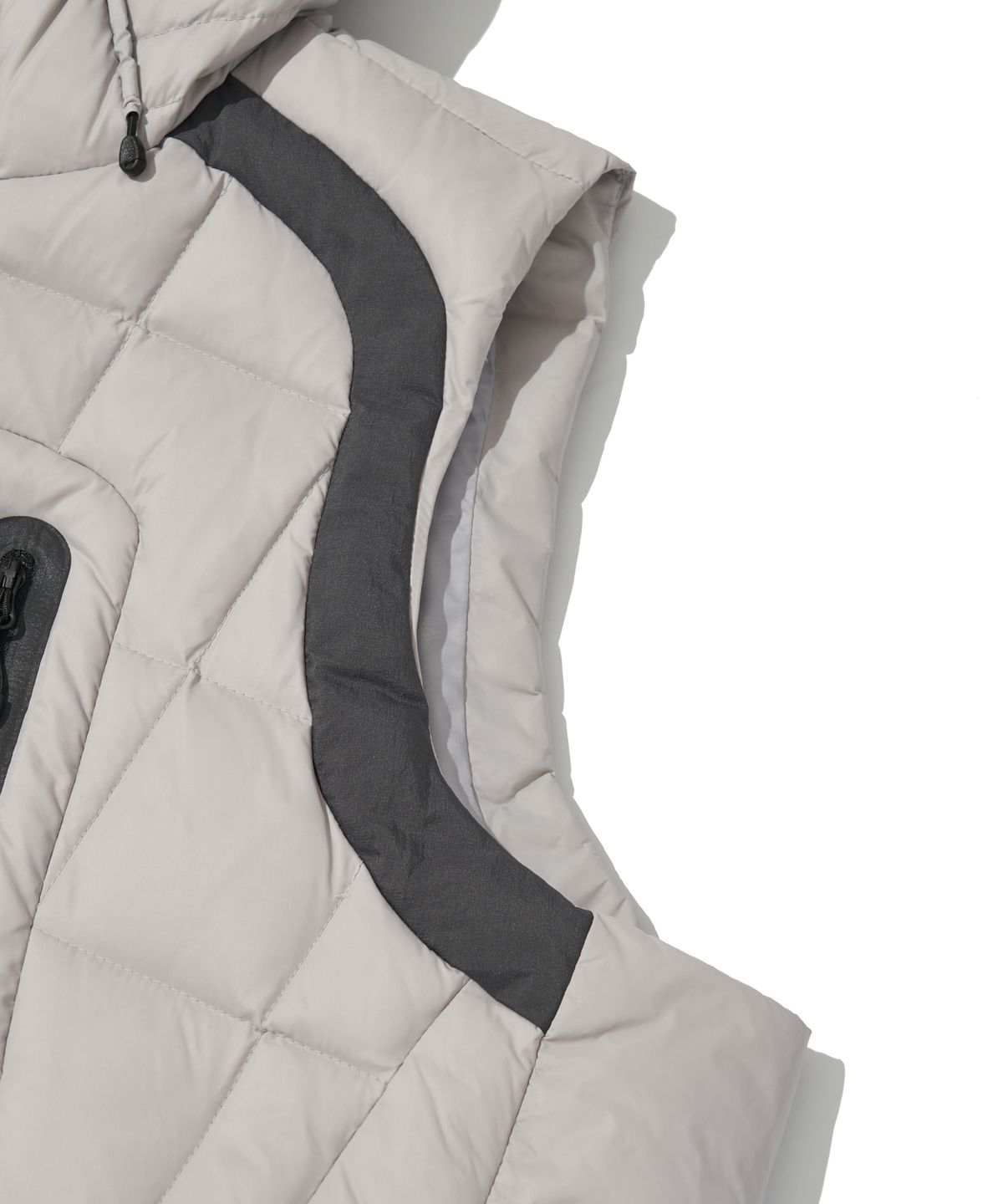 웰터 익스페리먼트(WELTER EXPERIMENT) SHIELD DOWN HOOD VEST_LIGHT GRAY_WOL048