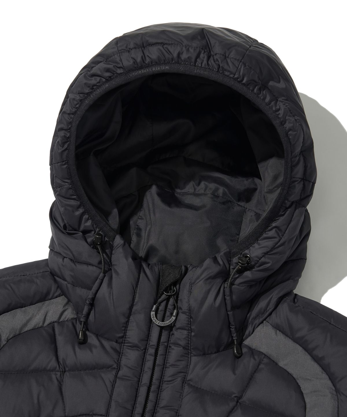 웰터 익스페리먼트(WELTER EXPERIMENT) SHIELD DOWN HOOD VEST_BLACK_WOL047