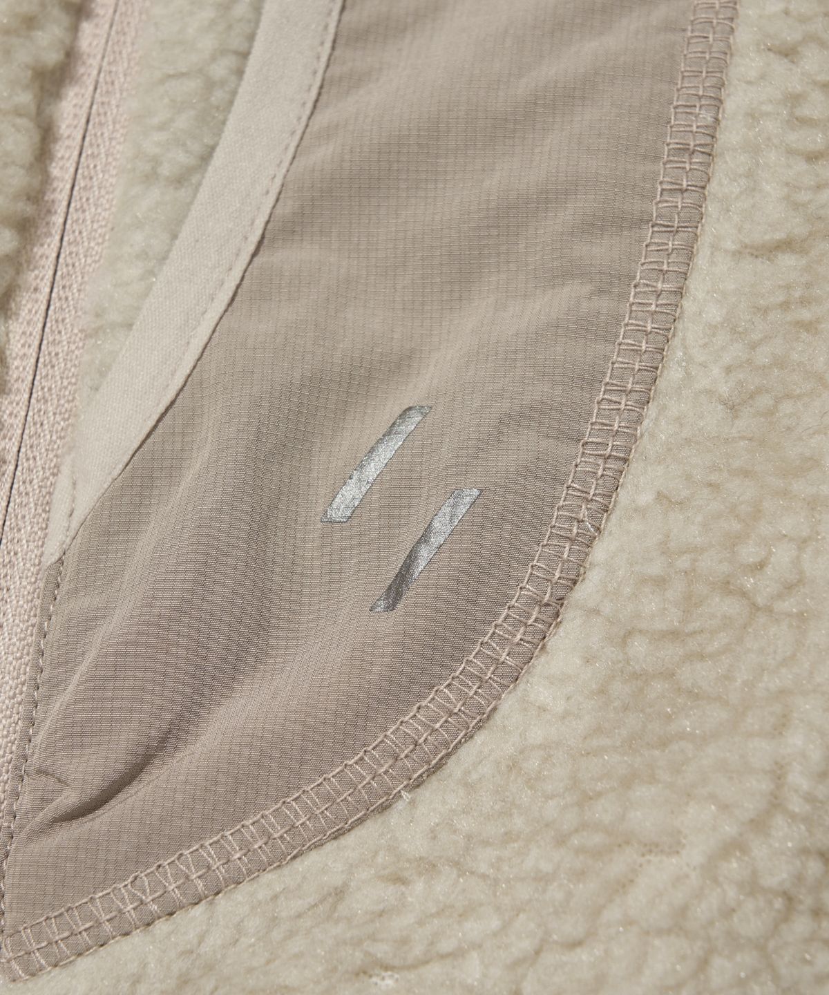 웰터 익스페리먼트(WELTER EXPERIMENT) CHEST HOLEPOCKET FLEECE VEST_CREAM_WOL049