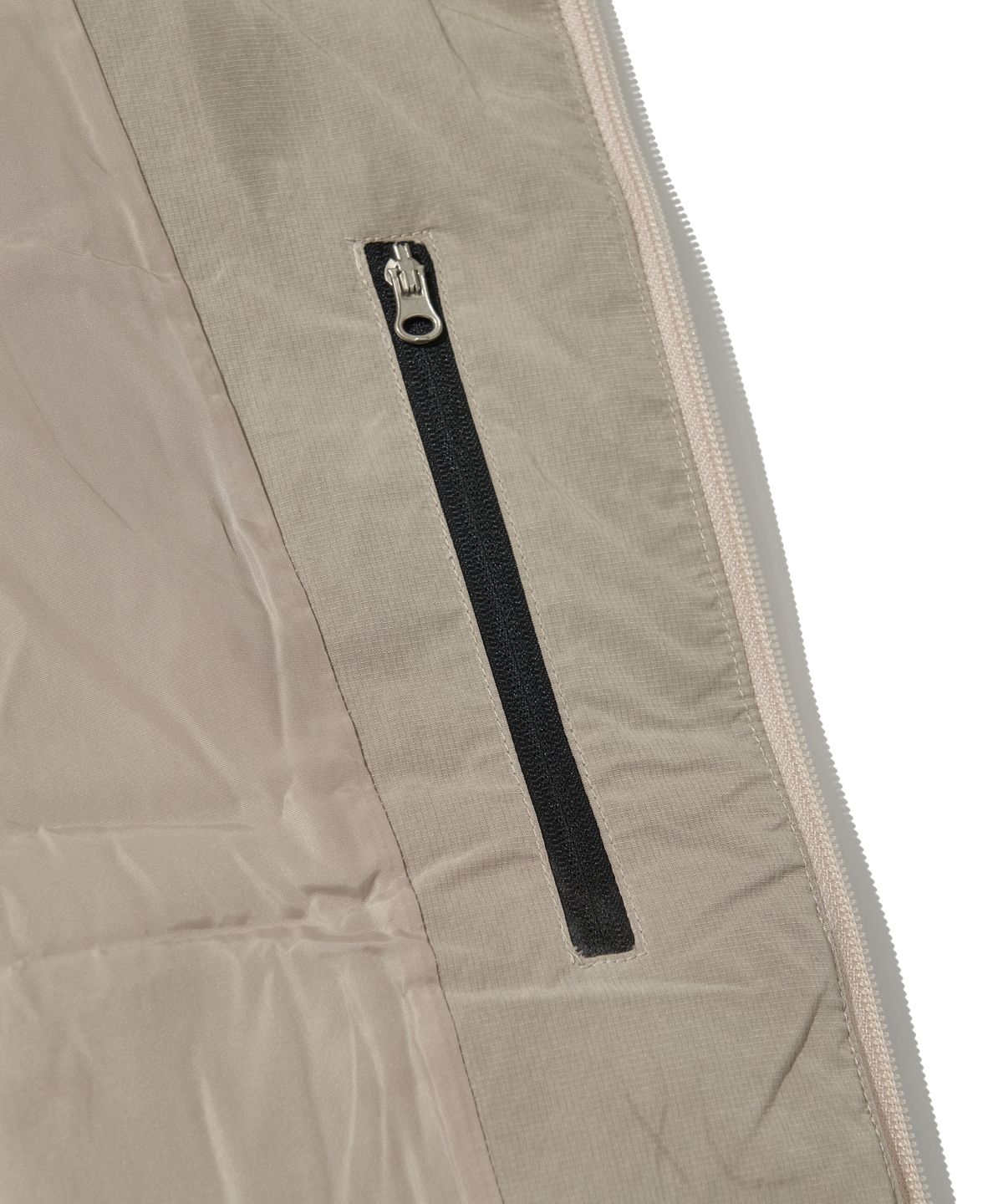 웰터 익스페리먼트(WELTER EXPERIMENT) CHEST HOLEPOCKET FLEECE VEST_CREAM_WOL049