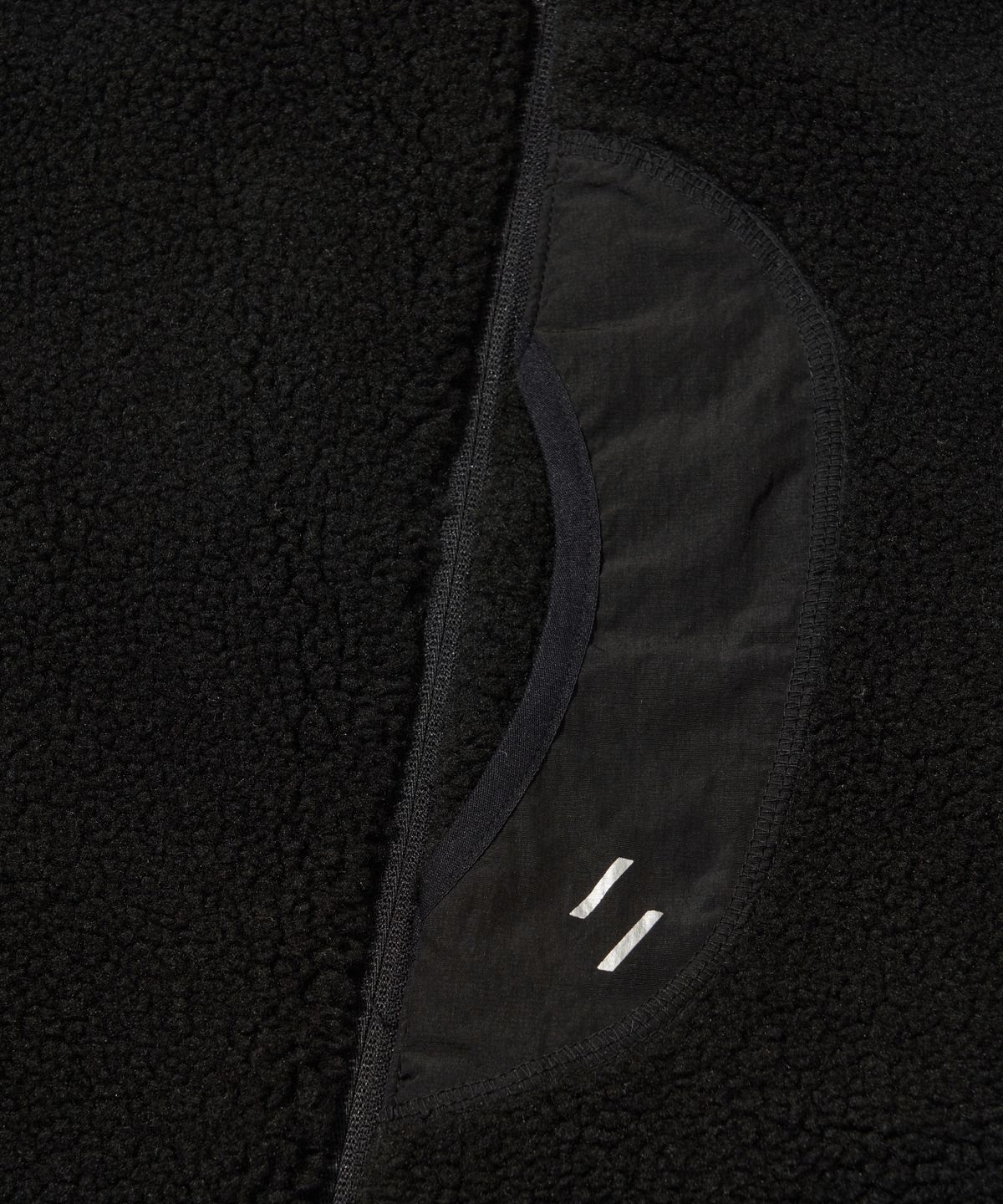 웰터 익스페리먼트(WELTER EXPERIMENT) CHEST HOLEPOCKET FLEECE VEST_BLACK_WOL050