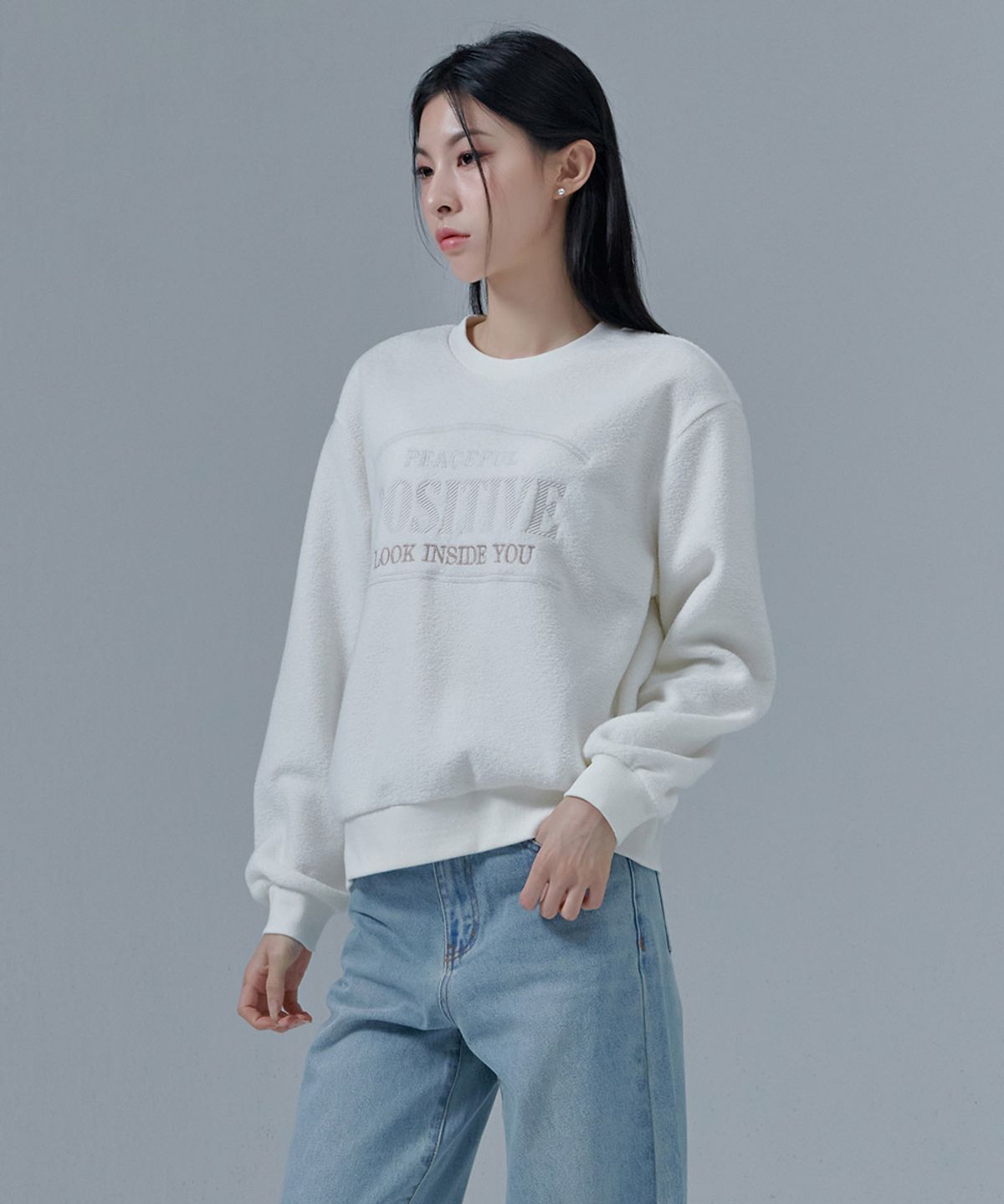 체이스컬트(CHASECULT) 여성 테리 자수 맨투맨티셔츠-CFRG5177D0A