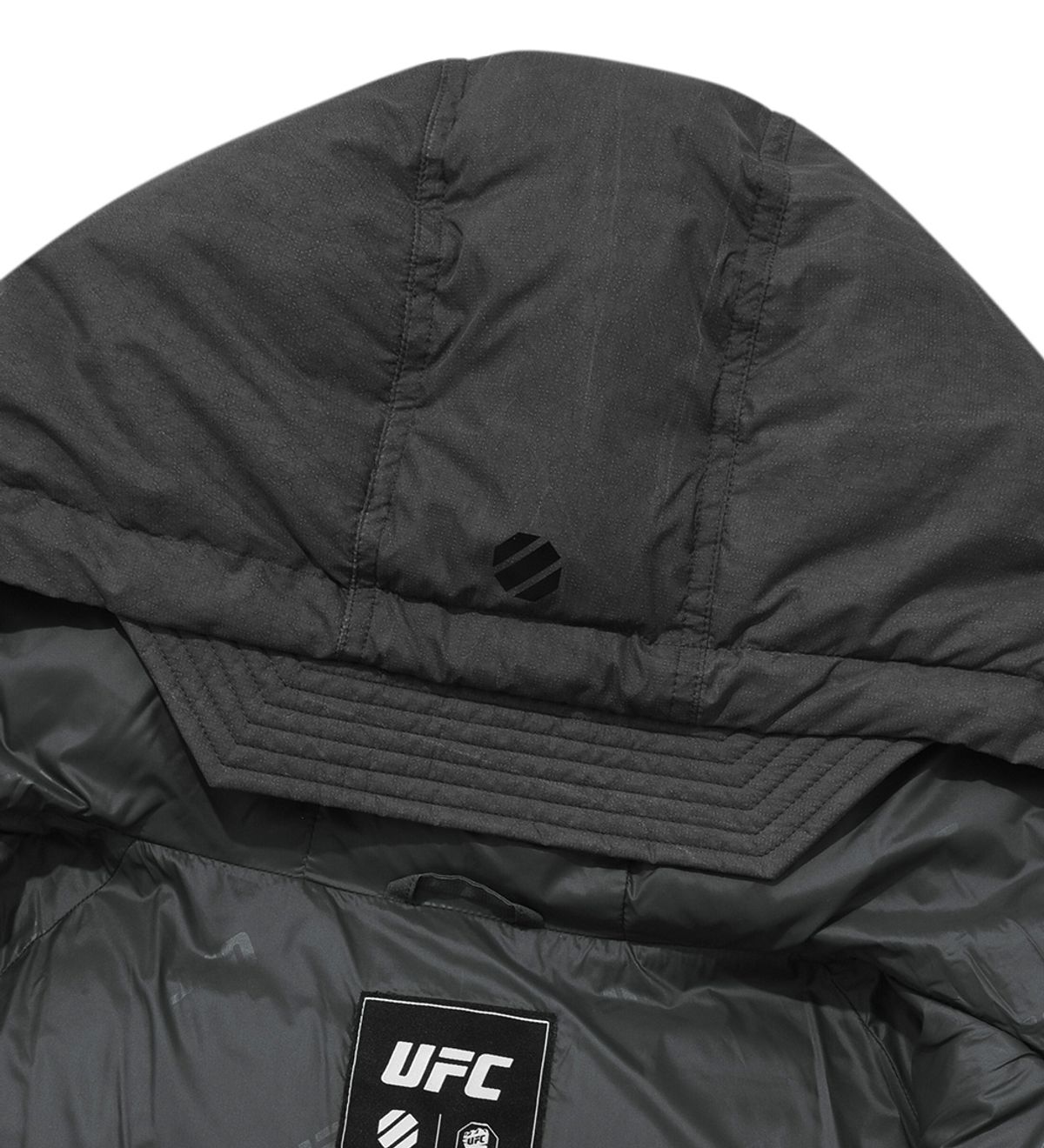 유에프씨 스포츠(UFC SPORT) UFC 프리마로프트 릴렉스핏 다잉 패딩 점퍼 차콜 U2PJU4306CH