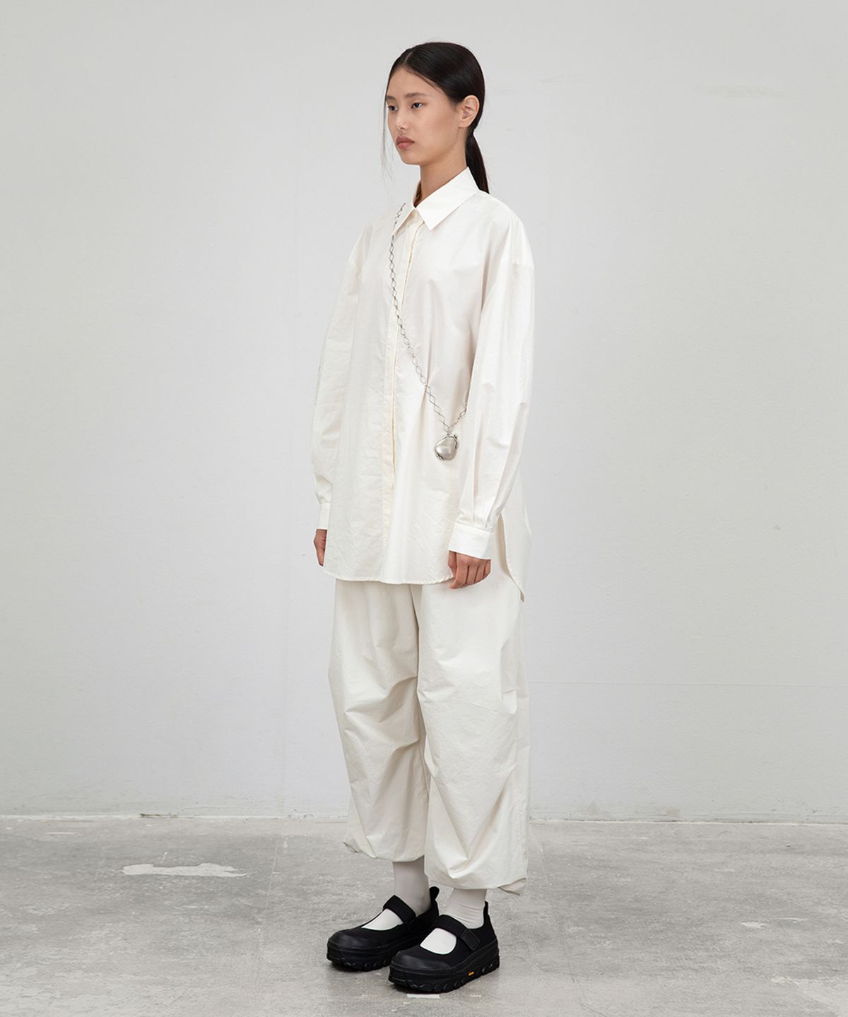 아모멘토(AMOMENTO) COTTON NYLON FATIGUE PANTS_ECRU