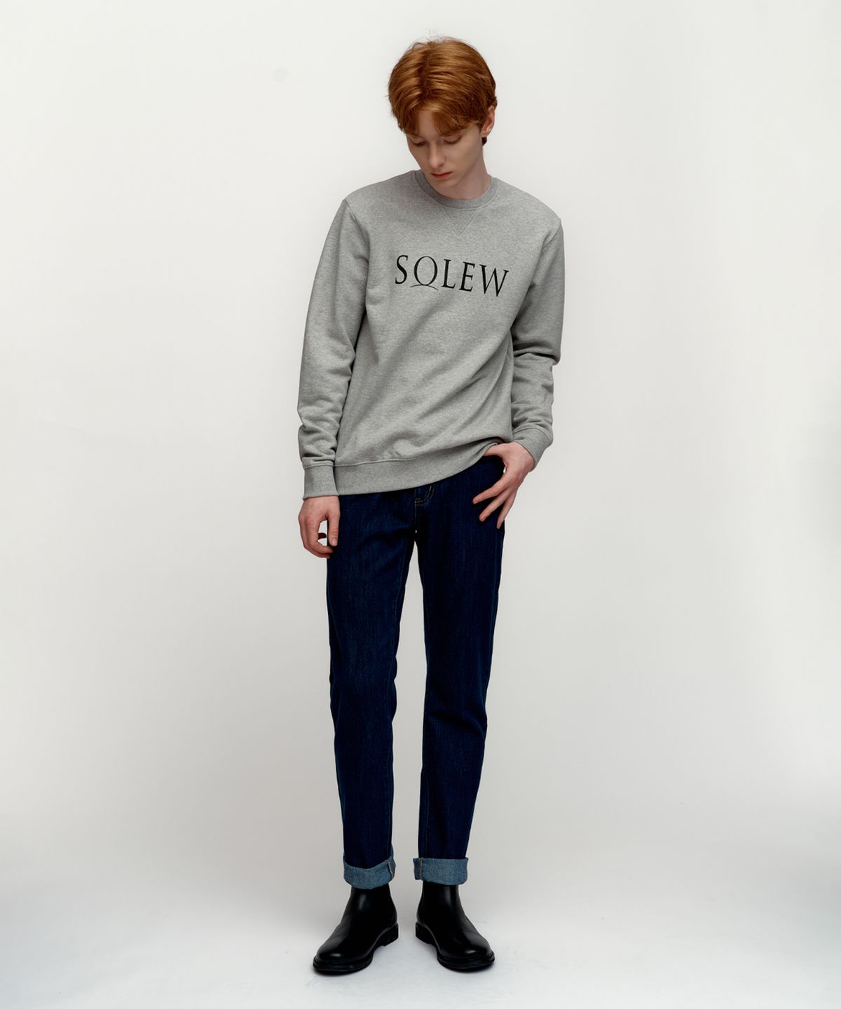 소루(SOLEW) 루즈핏 로고 스웨트셔츠_그레이