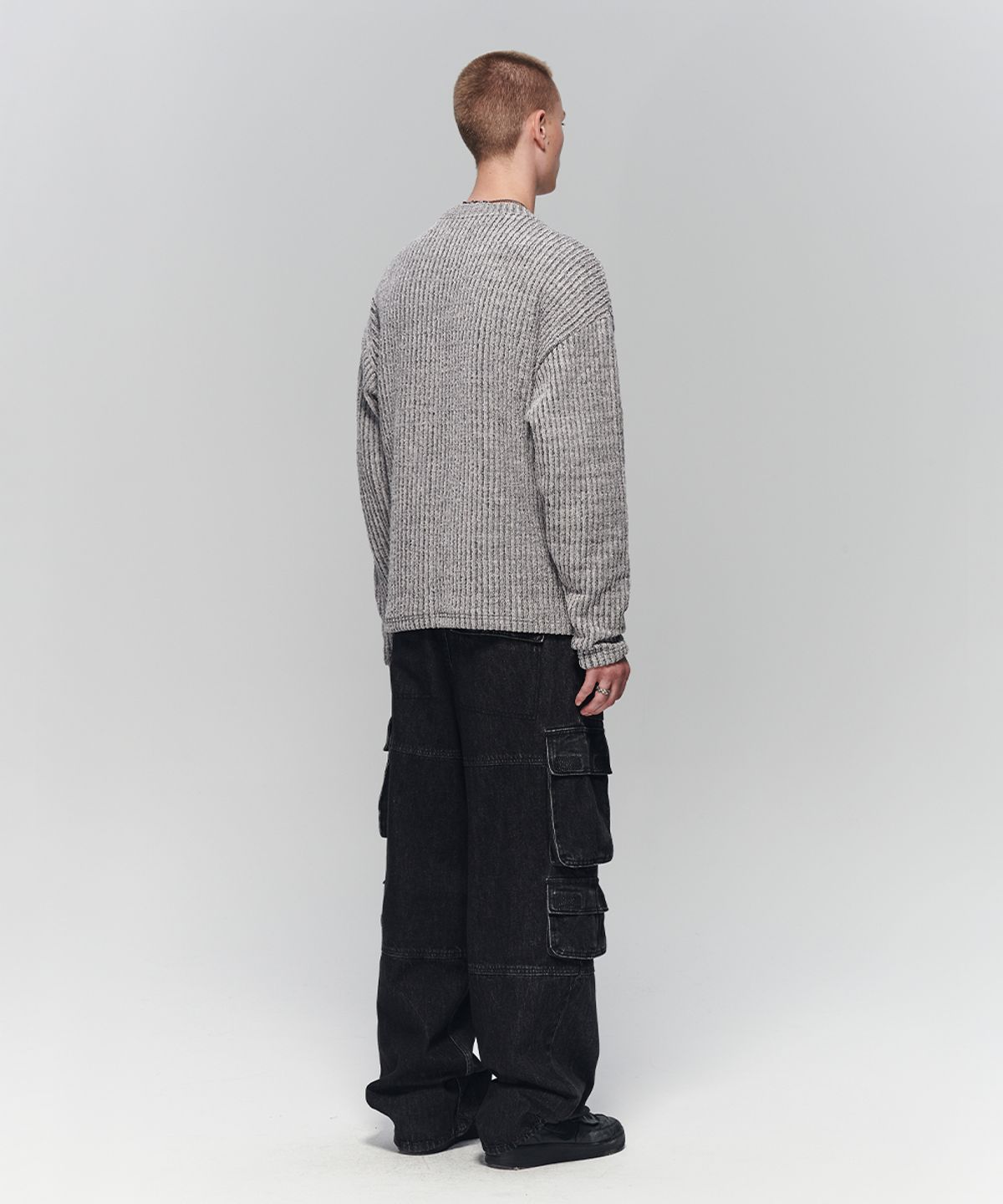 메종미네드(MAISON MINED) SIDE BUTTON BOUCLE KNIT GREY