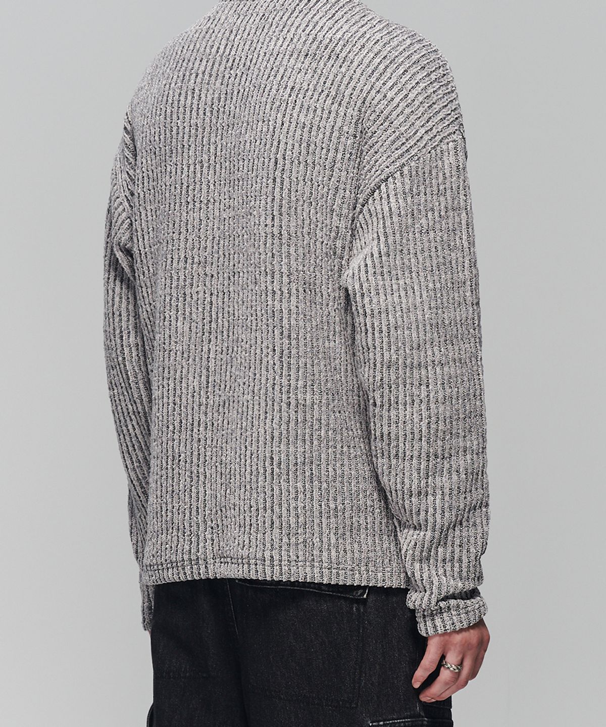메종미네드(MAISON MINED) SIDE BUTTON BOUCLE KNIT GREY