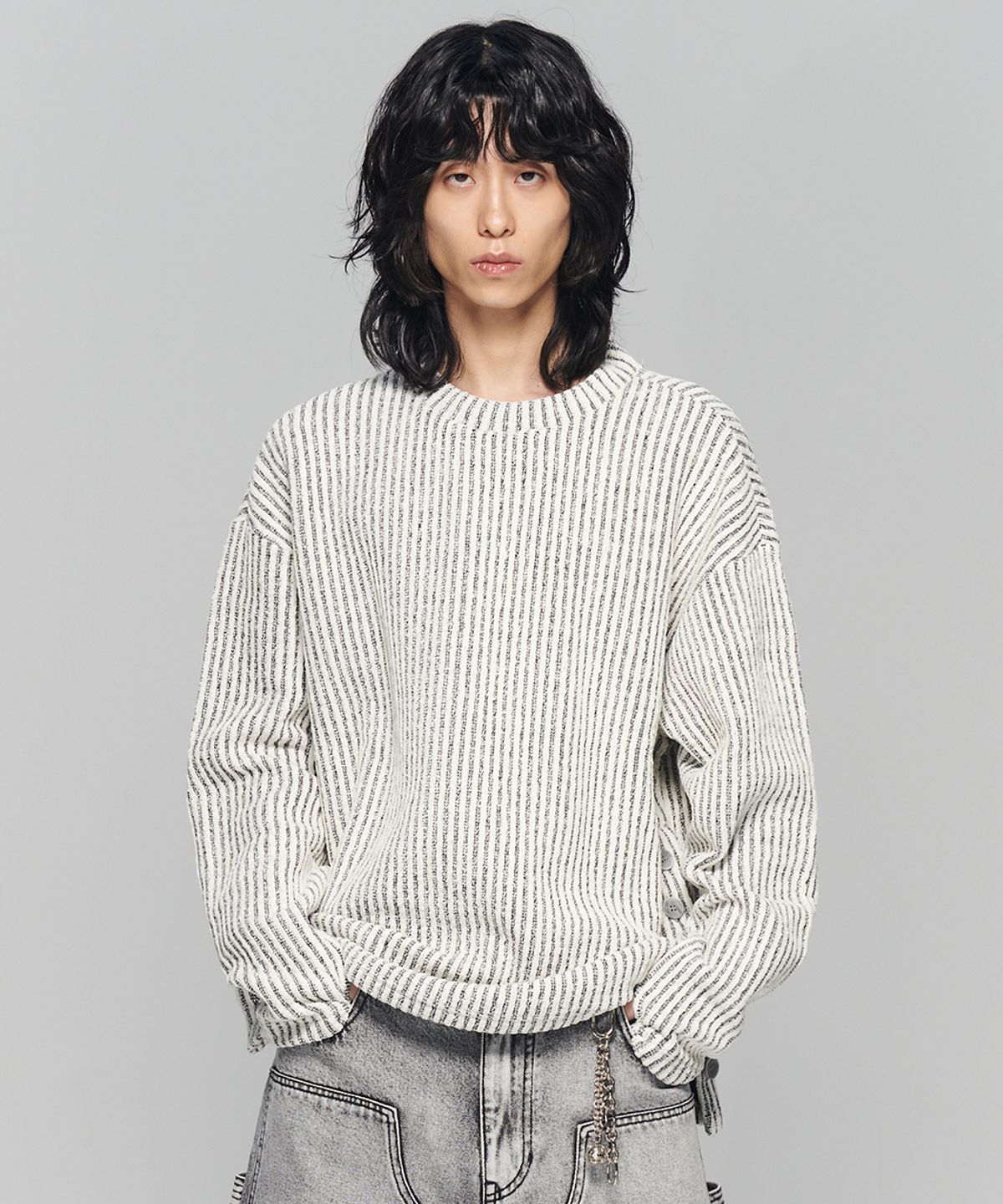 메종미네드(MAISON MINED) SIDE BUTTON BOUCLE KNIT GREY