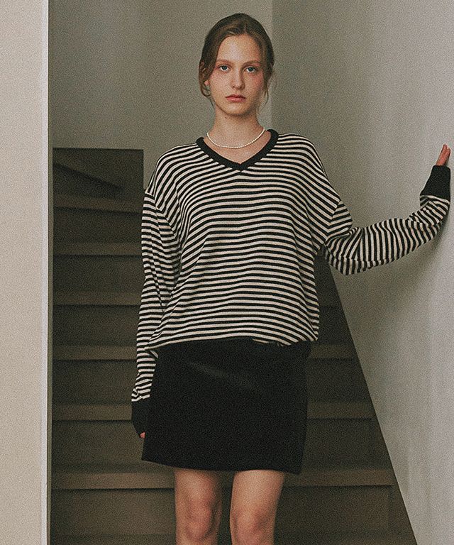 ☆韓国の人気☆【RONRON】☆STRIPE KNIT BA.G☆関税込☆ MUSINSA | RONRON STRIPE V NECK LOOSE FIT KNIT BLACK STRIPE