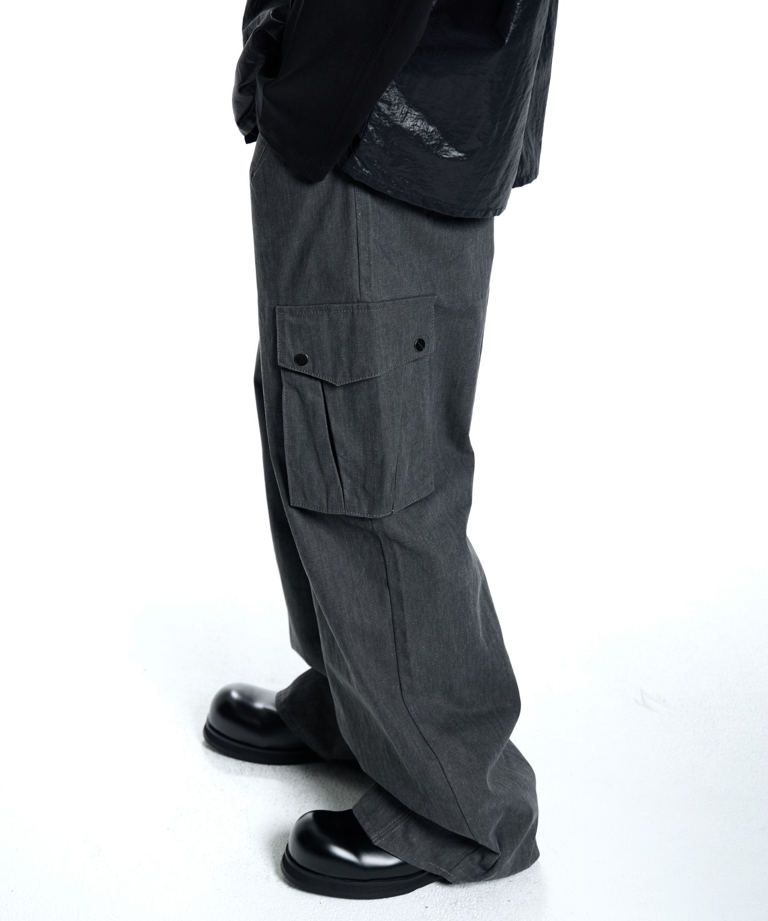 MUSINSA | VONVAT Herringbone Cargo pants