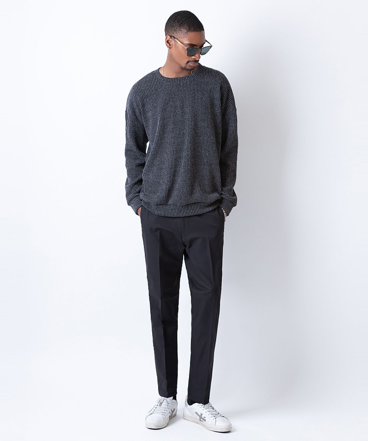 스트라이크(STRIKE) 치노 슬림 테이퍼드 트라우저스 (BLACK)