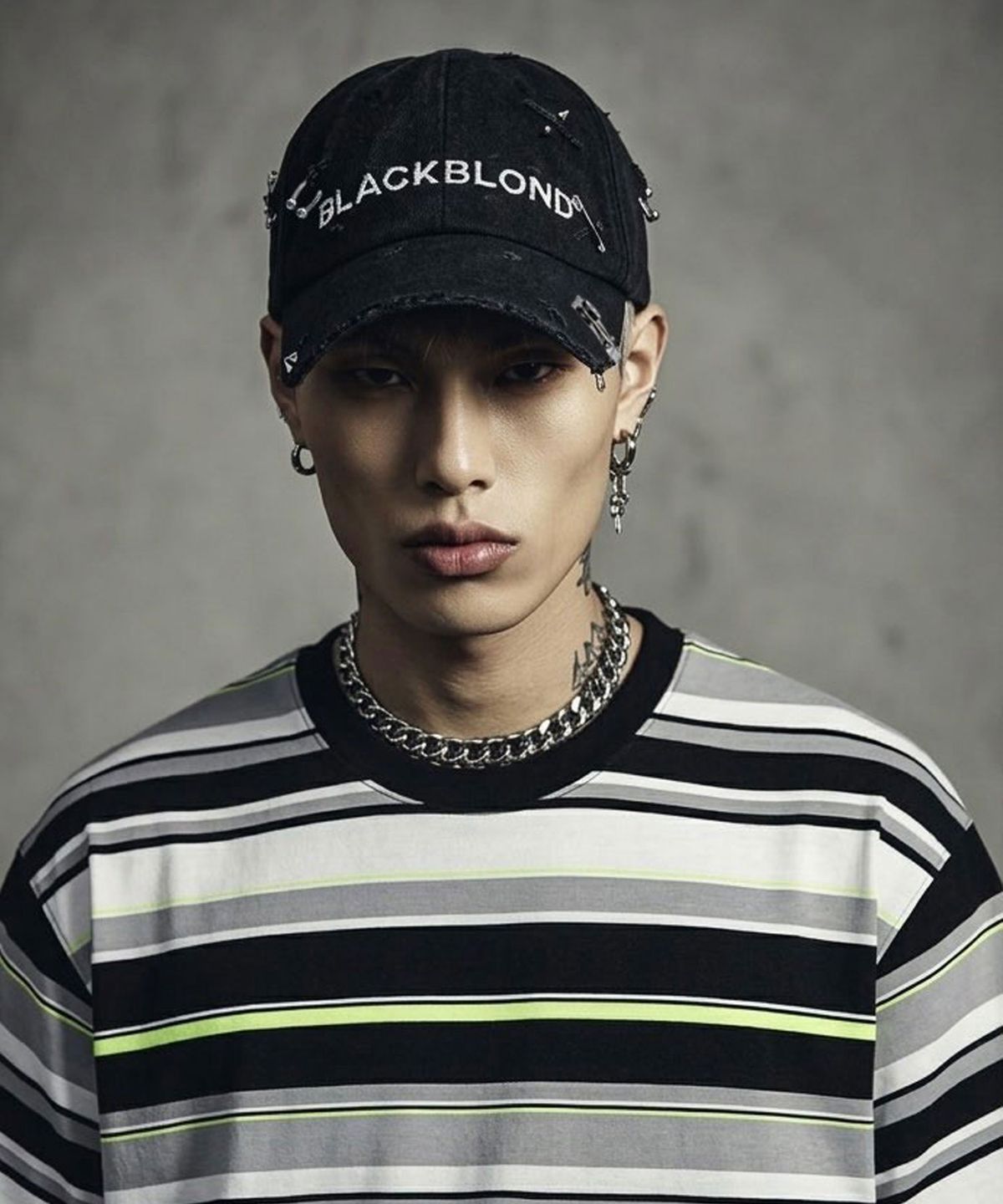 블랙블론드(BLACKBLOND) 비비디 립트 피어싱 커스텀 데님 캡 (블랙)
