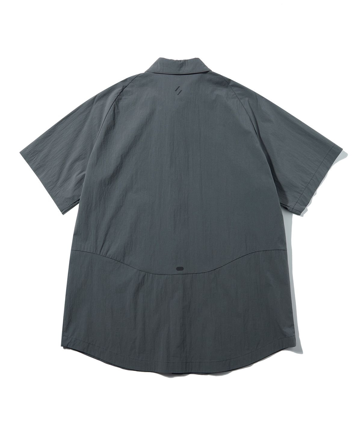 웰터 익스페리먼트(WELTER EXPERIMENT) WCL009_LIGHT REFLECTION POINT HALF SHIRTS_Charcoal