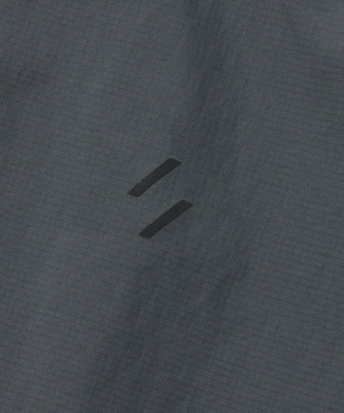 웰터 익스페리먼트(WELTER EXPERIMENT) WDT003_AMON MESH PULLOVER_Charcoal