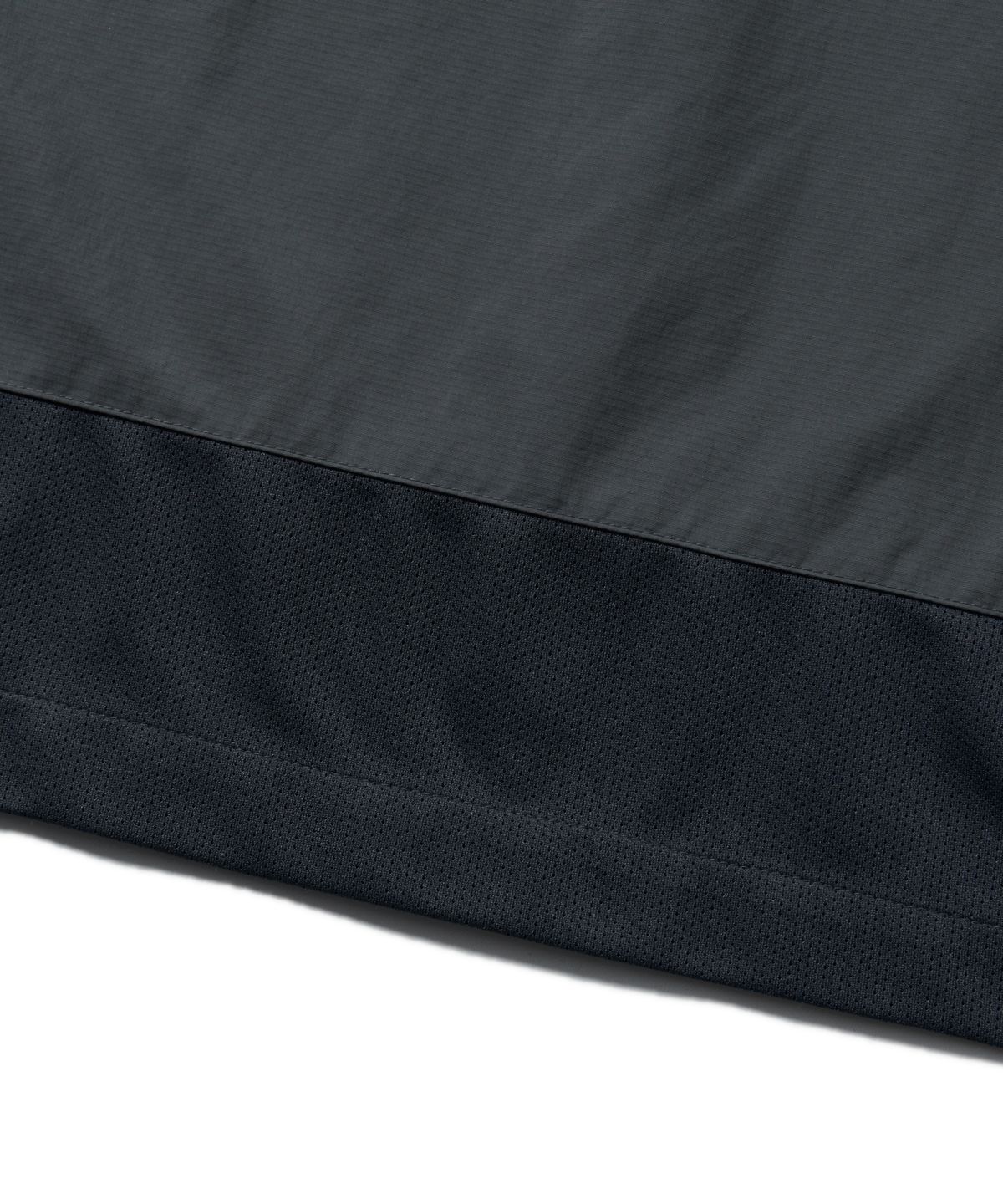 웰터 익스페리먼트(WELTER EXPERIMENT) WDT003_AMON MESH PULLOVER_Charcoal