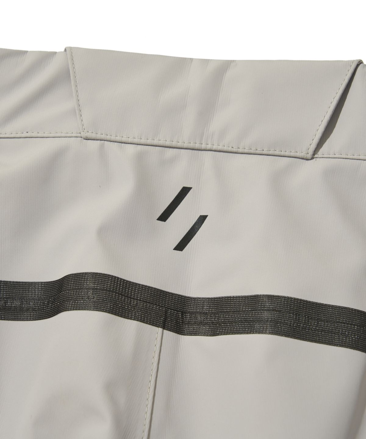 웰터 익스페리먼트(WELTER EXPERIMENT) WSP001_3LAYER SEAMSEALING HALF PANTS_Gray White