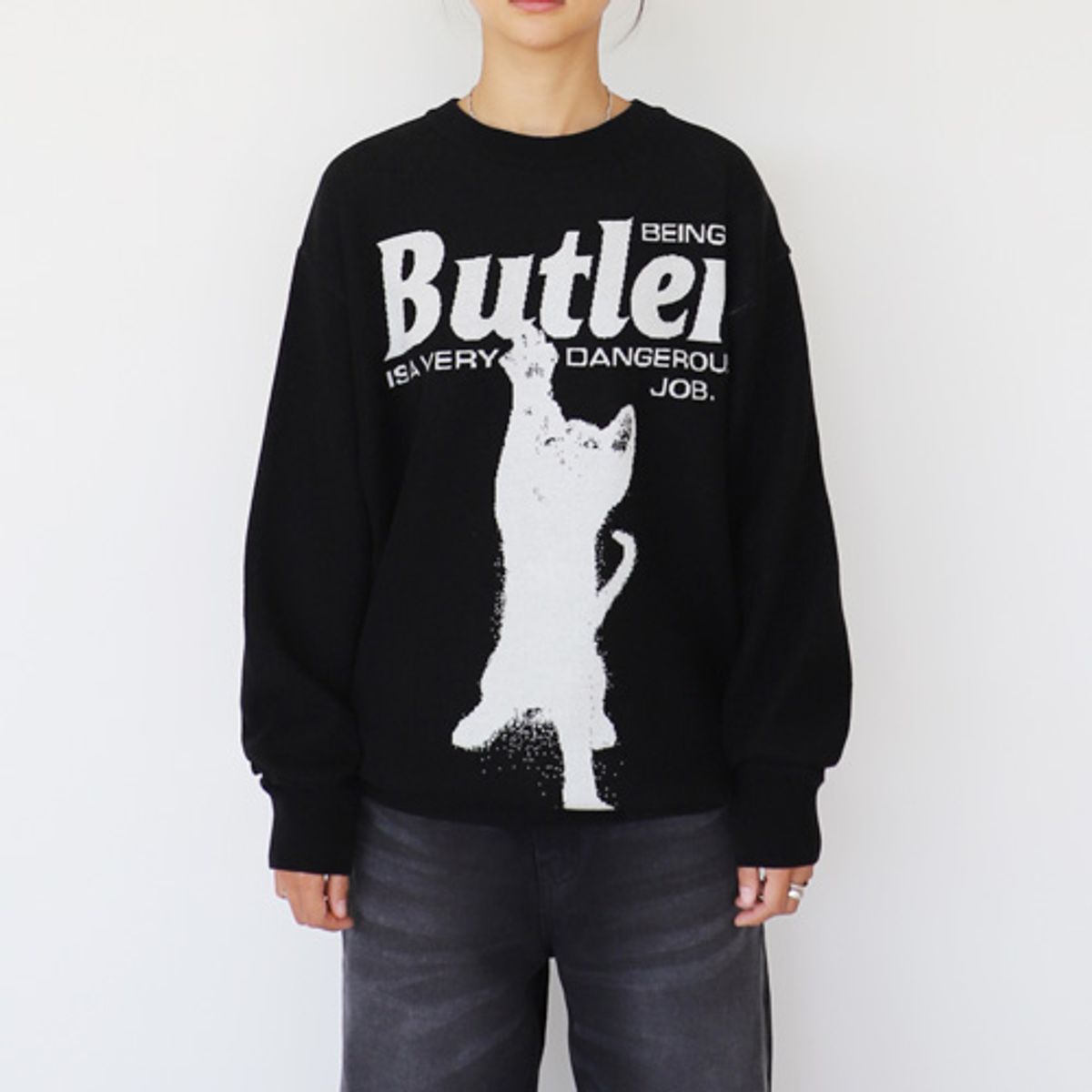크루치(KRUCHI) CAT BUTLER Knit Sweater (BLACK)