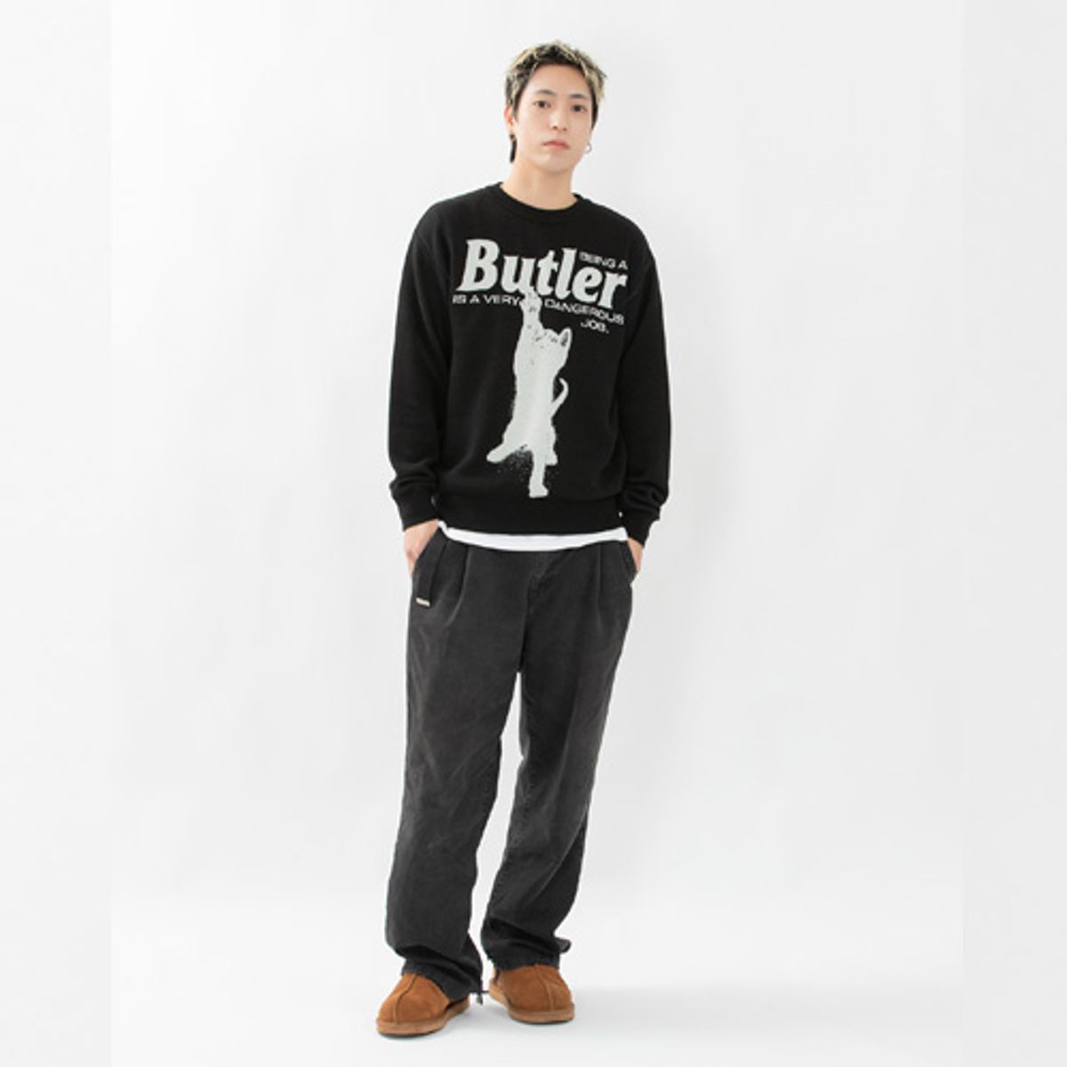 크루치(KRUCHI) CAT BUTLER Knit Sweater (BLACK)