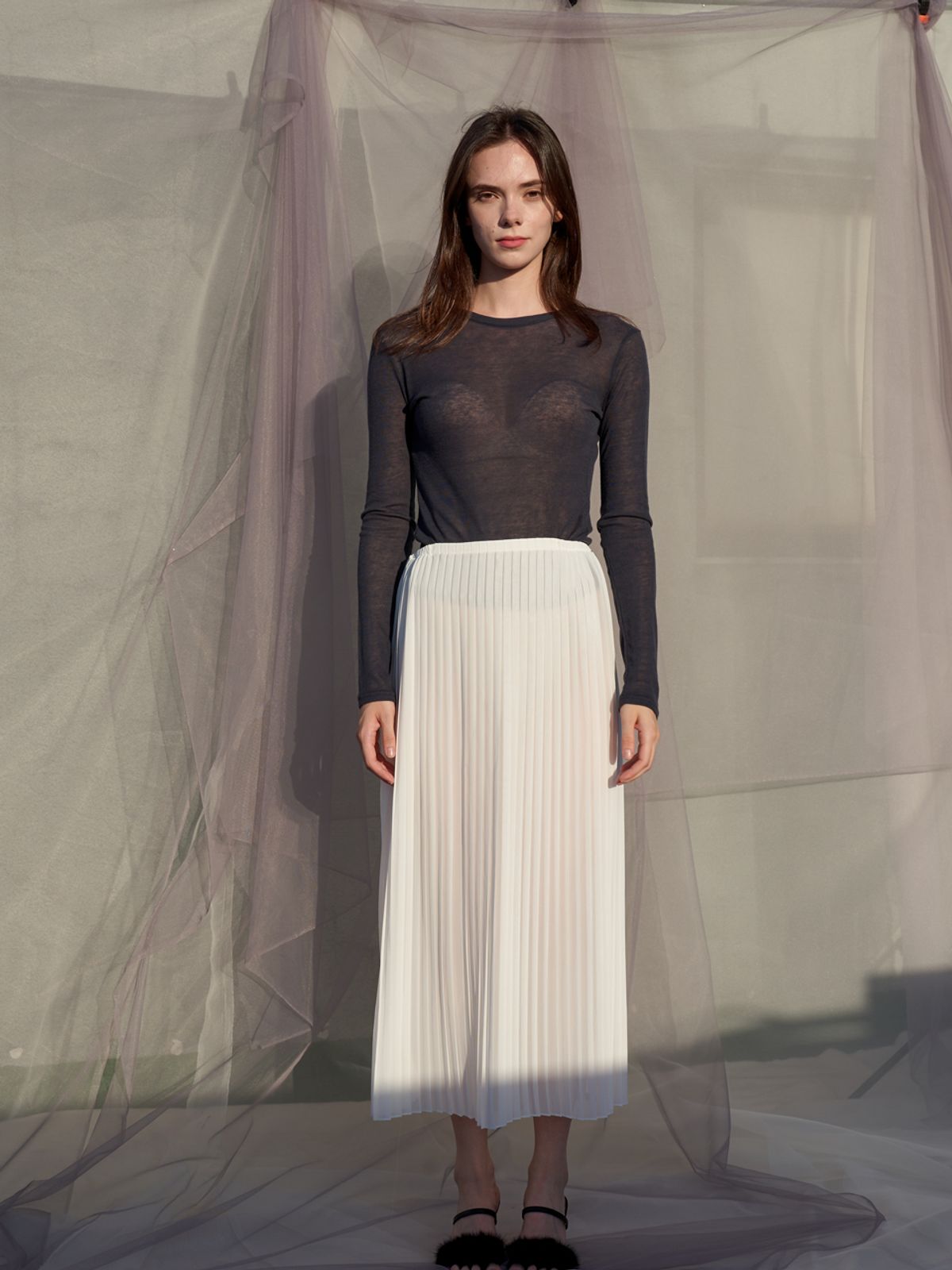 쏘리, 투 머치 러브(SORRY, TOO MUCH LOVE) Four Season Pleats Chiffon Skrit_White