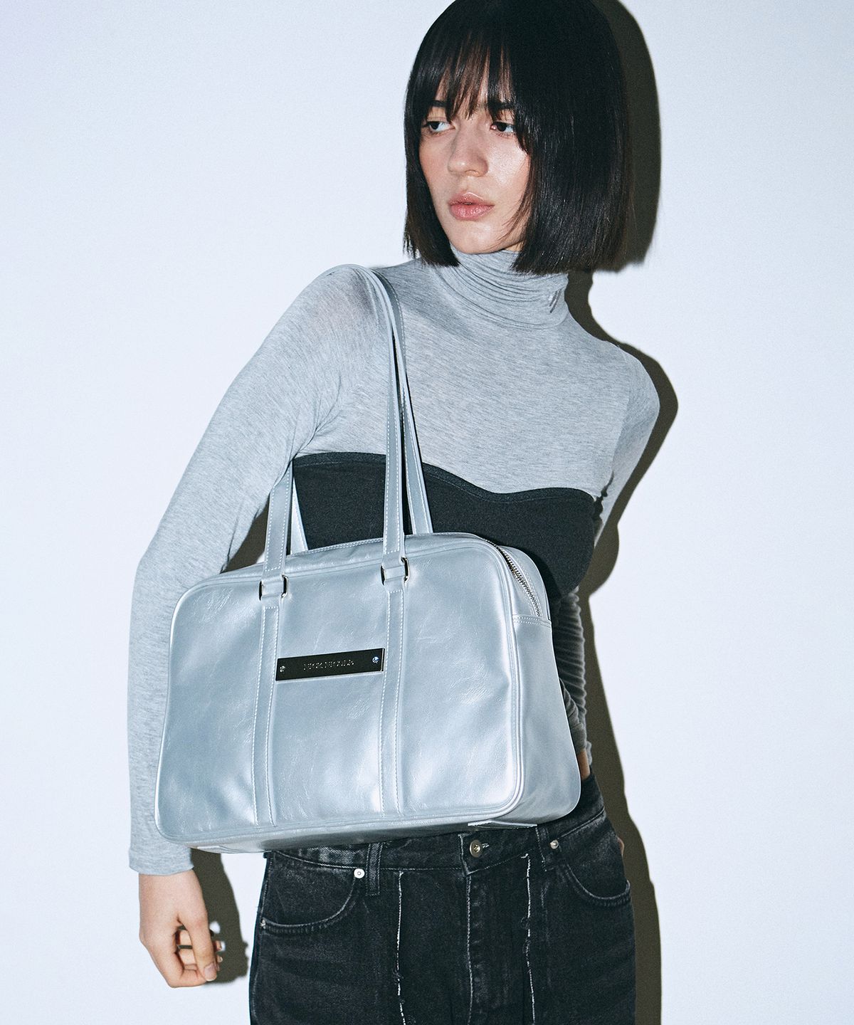닉앤니콜(NICK&NICOLE) CRYSTAL LEATHER BOSTON BAG_SILVER