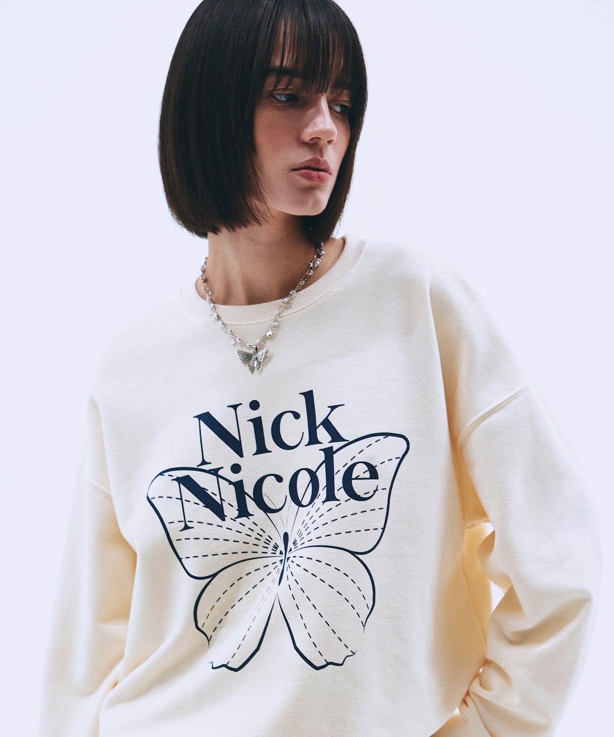 닉앤니콜(NICK&NICOLE) BUTTERFLY SIGNATURE SWEATSHIRT_24 COLOR
