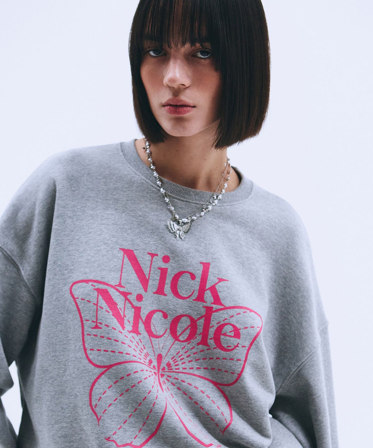 닉앤니콜(NICK&NICOLE) BUTTERFLY SIGNATURE SWEATSHIRT_24 COLOR