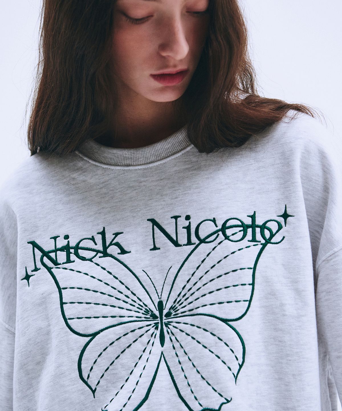 닉앤니콜(NICK&NICOLE) SHINE BUTTERFLY SWEATSHIRT_MELANGE GREEN