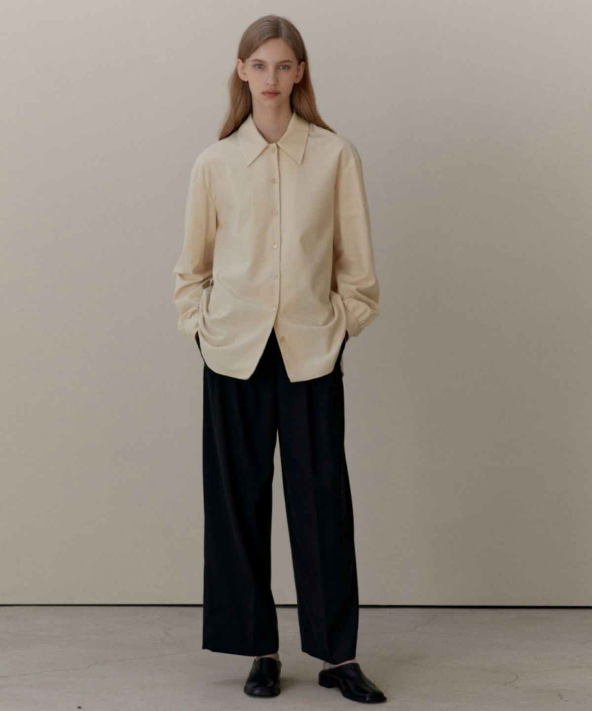 어나우트(UNNOUT) MINIMAL CORDUROY SHIRT - BUTTER