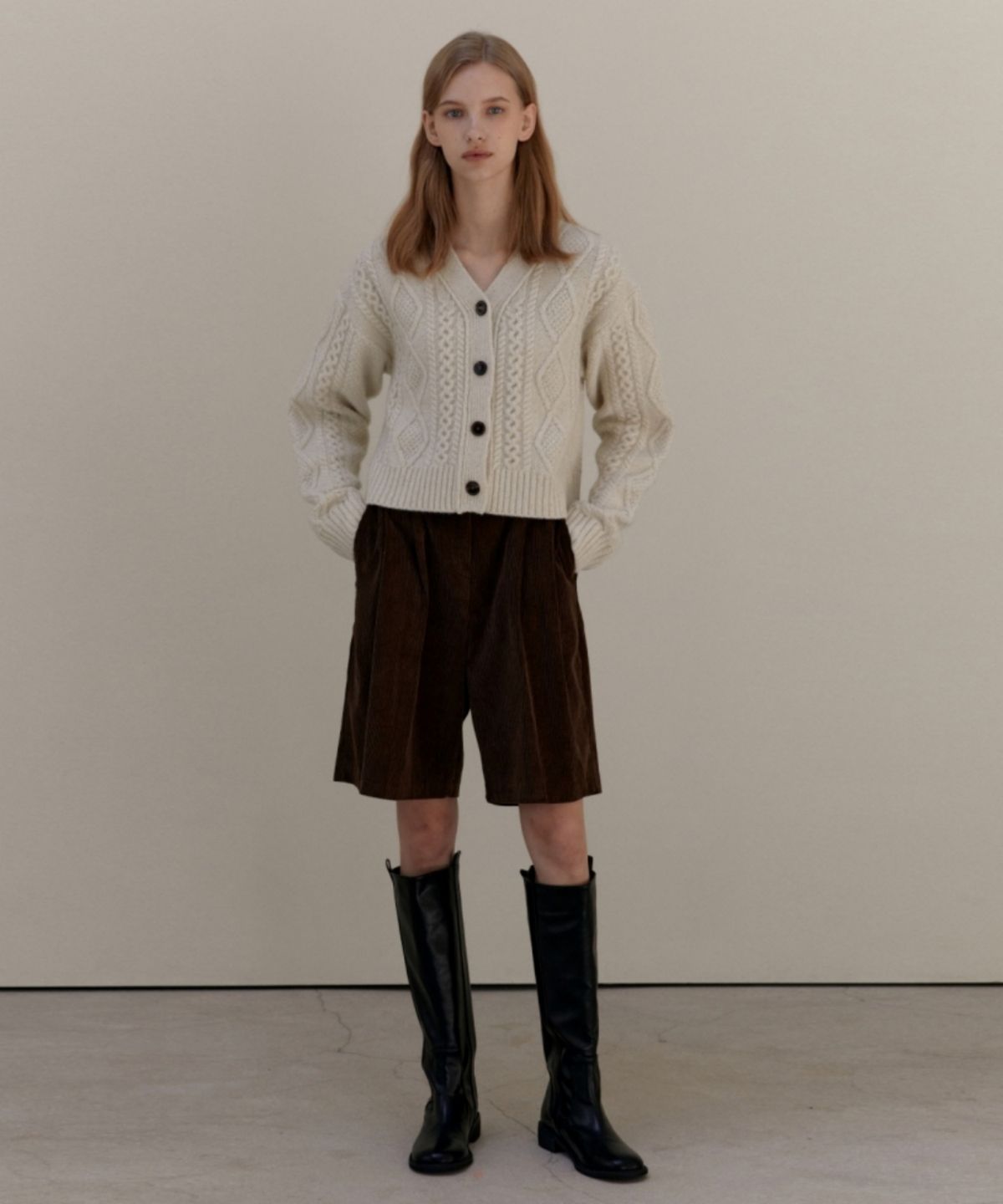 어나우트(UNNOUT) CABLE WOOL KNIT CARDIGAN CREAM - OATMEAL