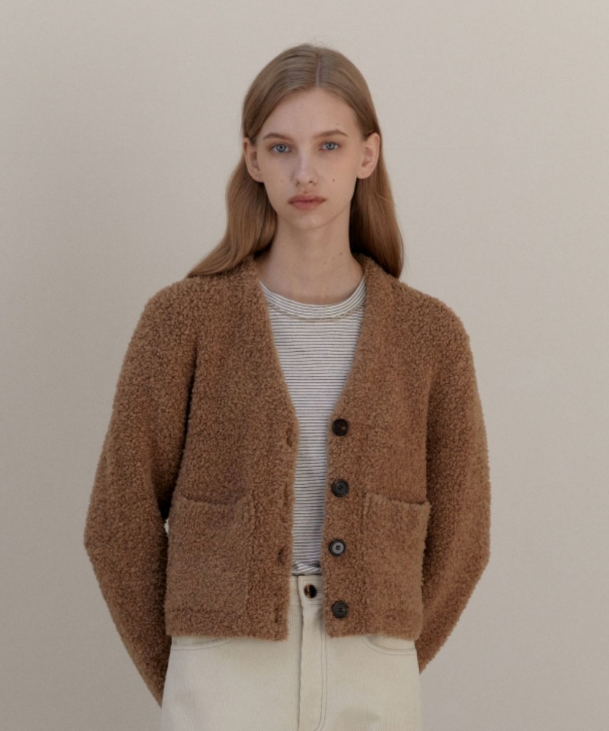 어나우트(UNNOUT) TEDDY BEAR WOOL KNIT CARDIGAN - CAMEL
