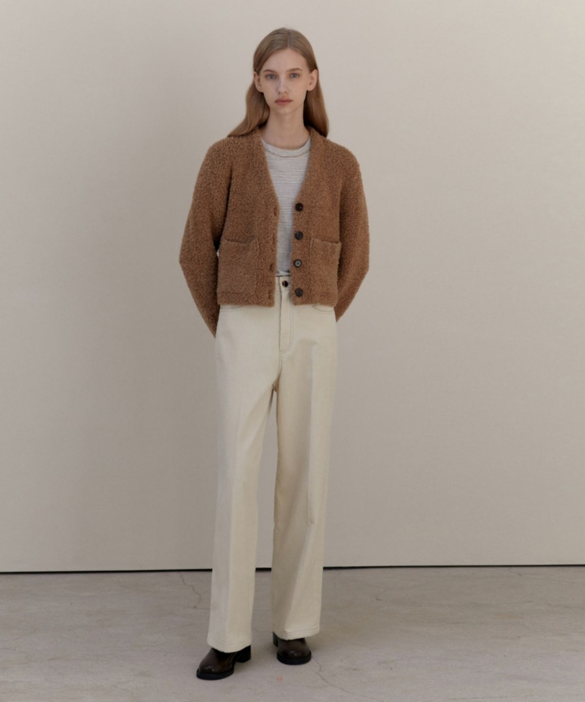 어나우트(UNNOUT) TEDDY BEAR WOOL KNIT CARDIGAN - CAMEL