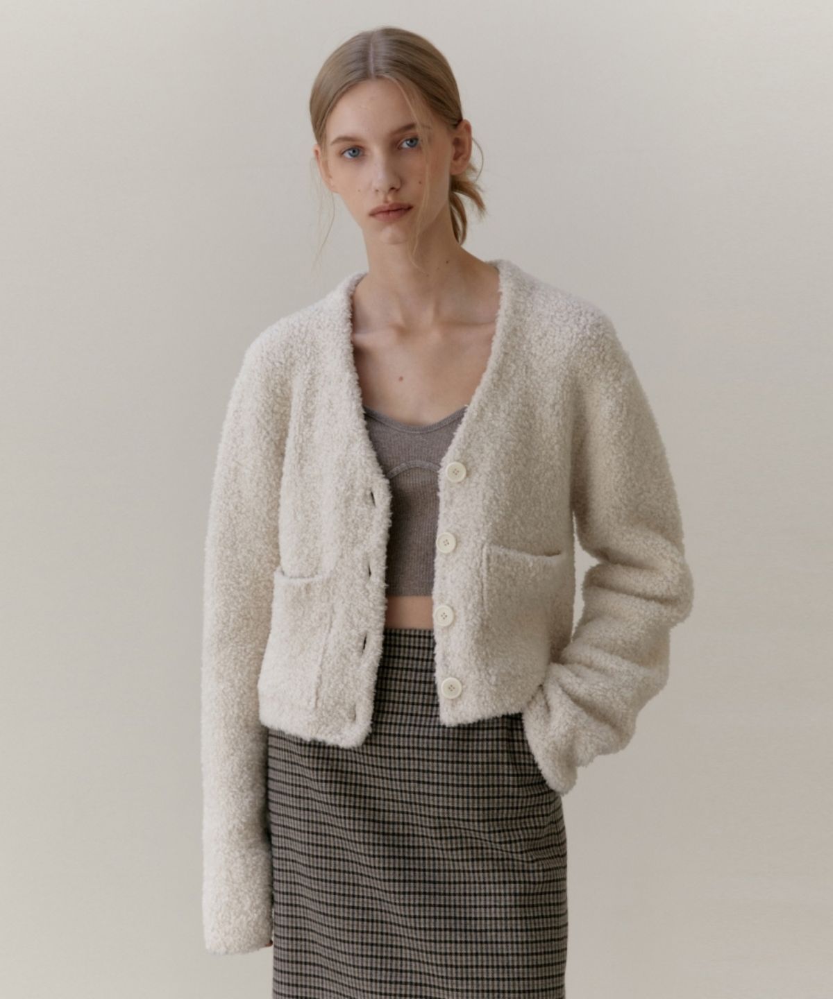 어나우트(UNNOUT) TEDDY BEAR WOOL KNIT CARDIGAN - ECRU