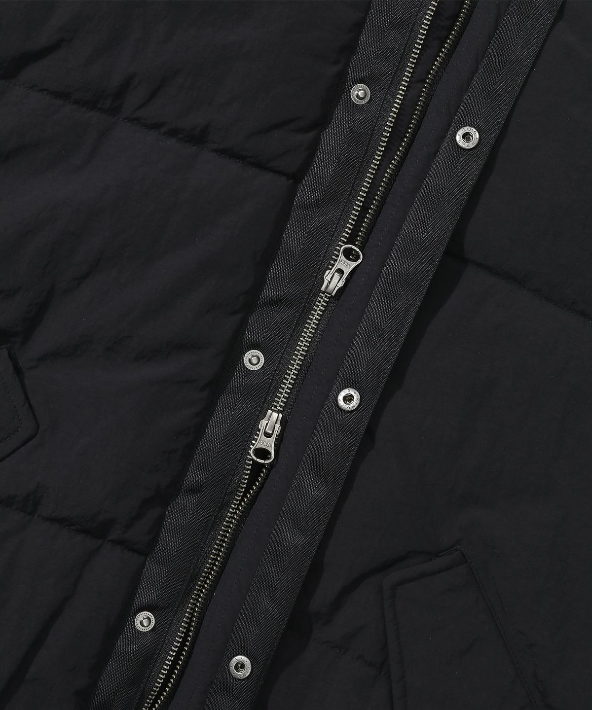 컬럼비아 유니버시티(COLUMBIA UNIVERSITY) 3M THINSULATE NY BLACKSERIES HEAVY JACKET 블랙