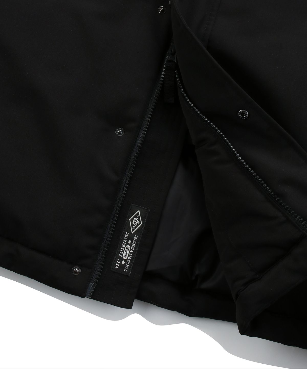 컬럼비아 유니버시티(COLUMBIA UNIVERSITY) 3M THINSULATE NEW SHORT HEAVY JACKET 블랙