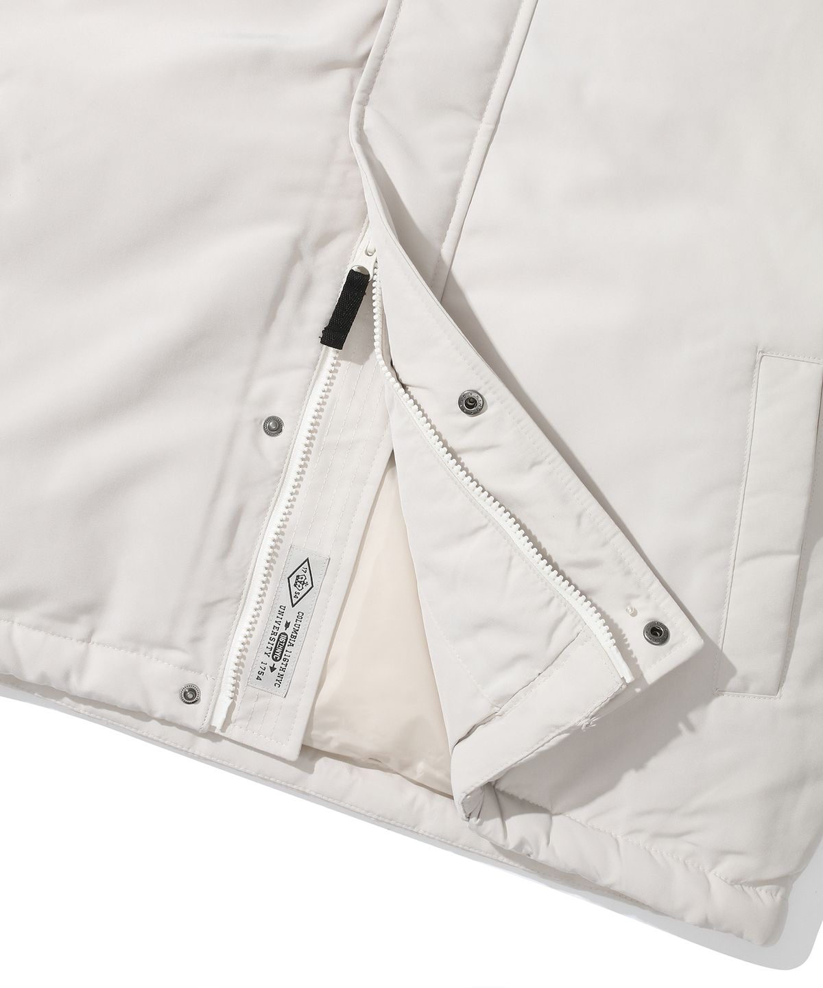 컬럼비아 유니버시티(COLUMBIA UNIVERSITY) 3M THINSULATE NEW SHORT HEAVY JACKET 브라이트화이트